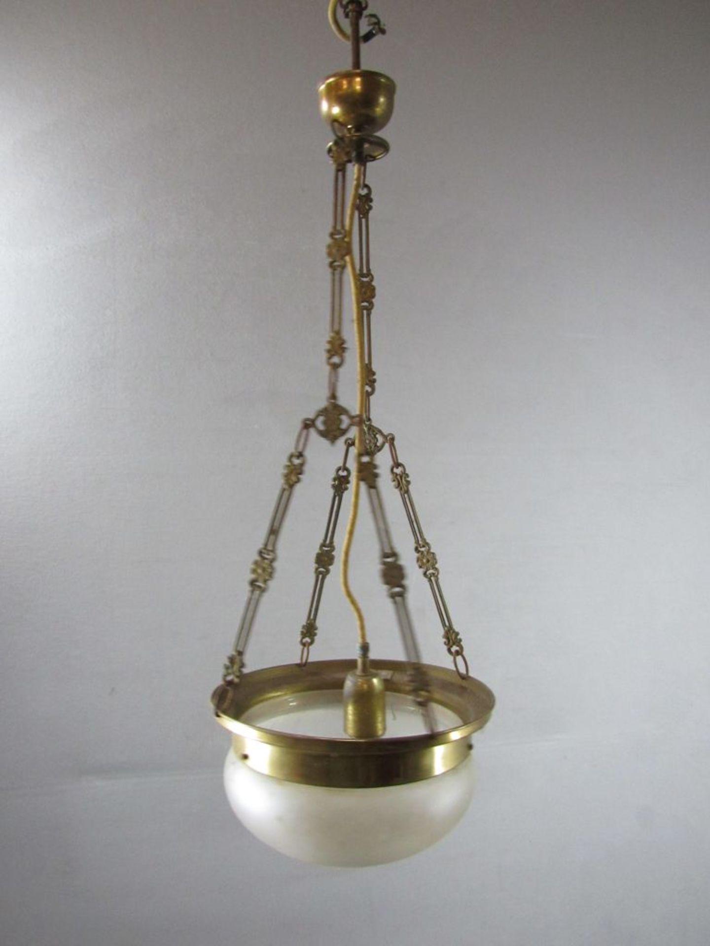 Deckenlampe Metall und satiniertes Glas ca. 29,5 cm Durchmesser