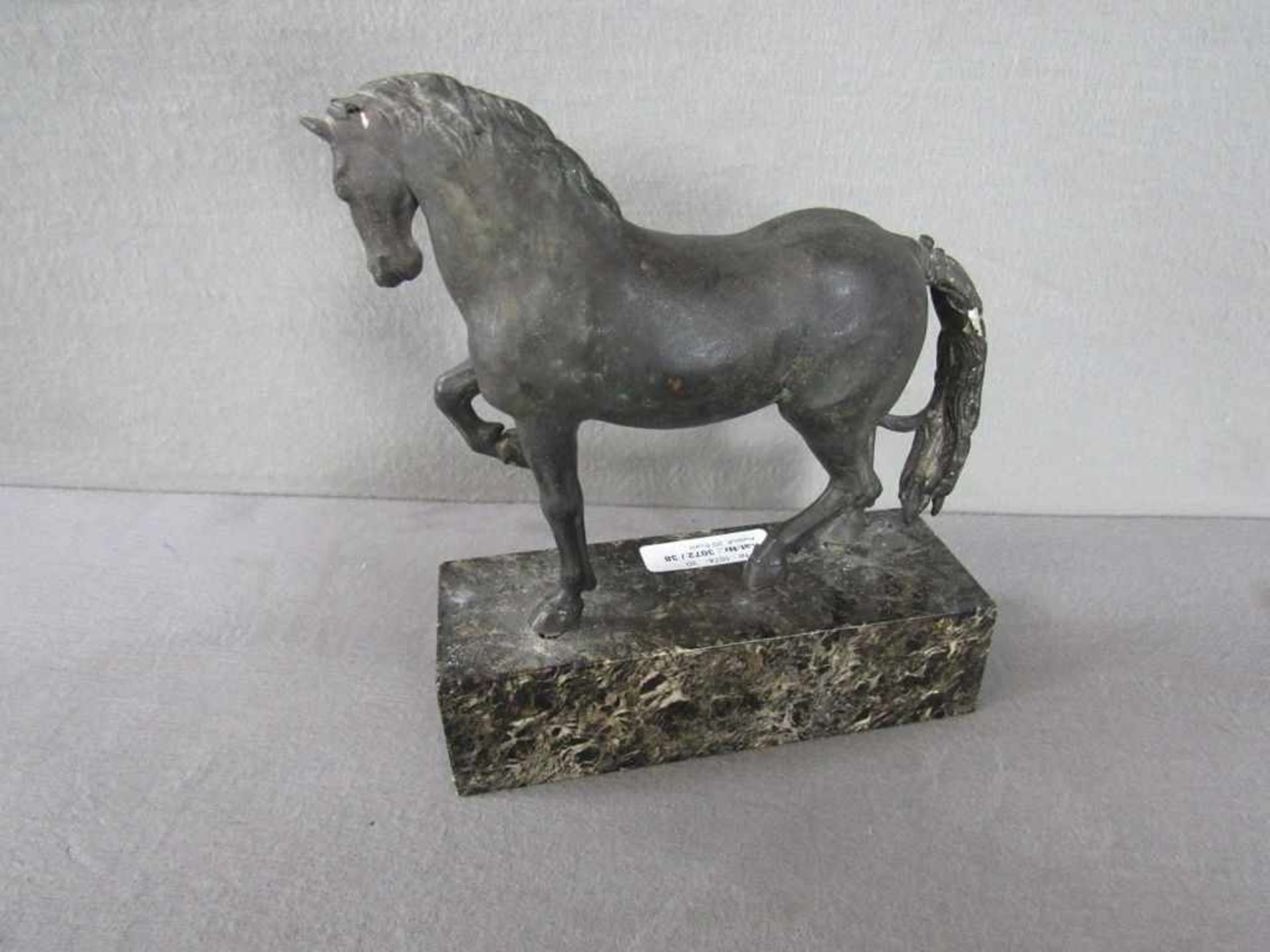 Skulptur Metall Pferd auf Plinthe ca. 19cm - Bild 2 aus 2