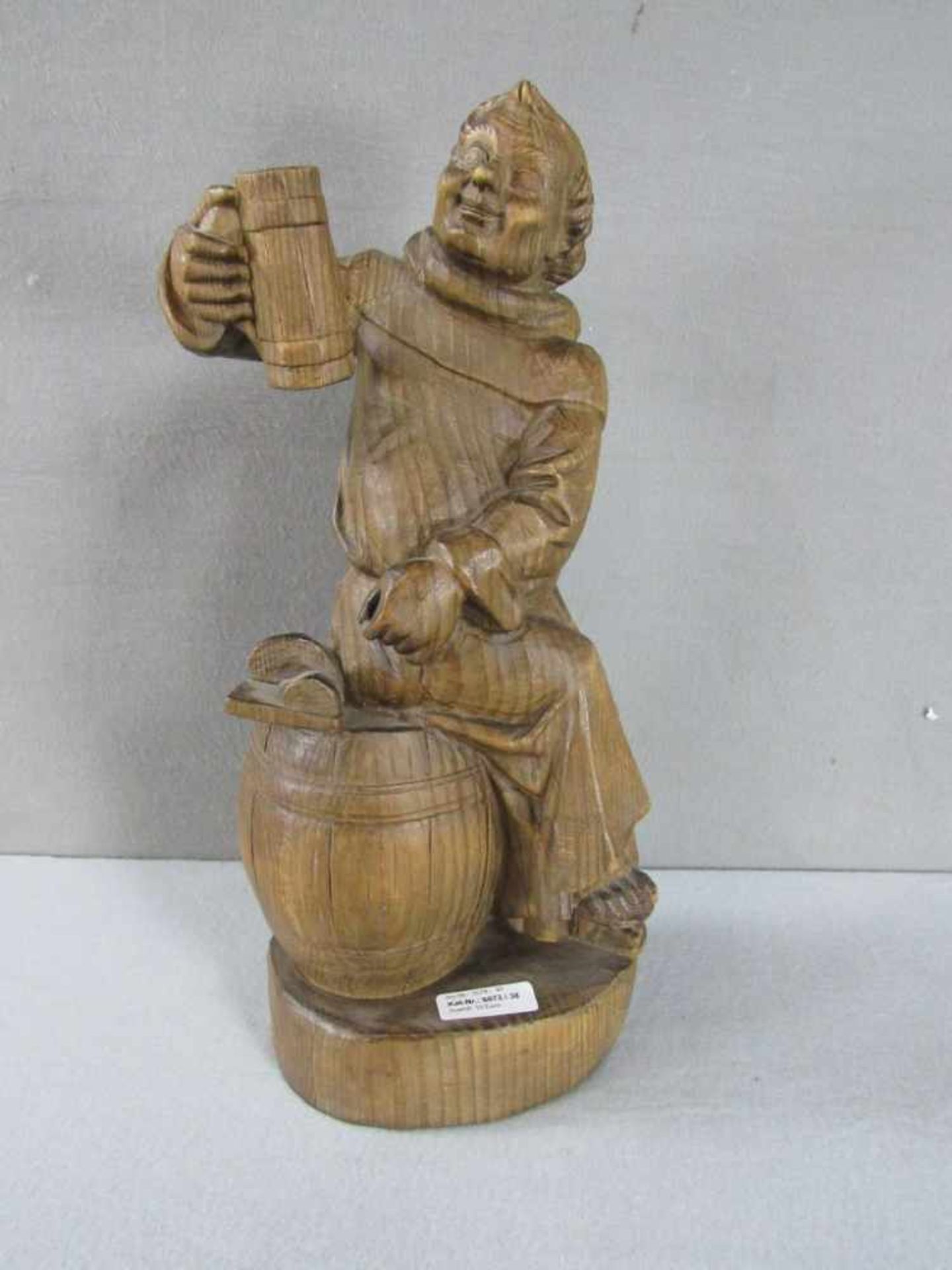 Holzfigur handgeschnitzt trinkender Mönch 50cm hoch