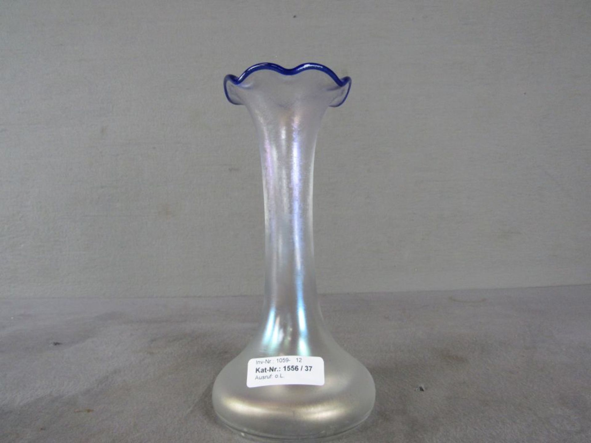 Glasvase irisierend 24,5cm hoch