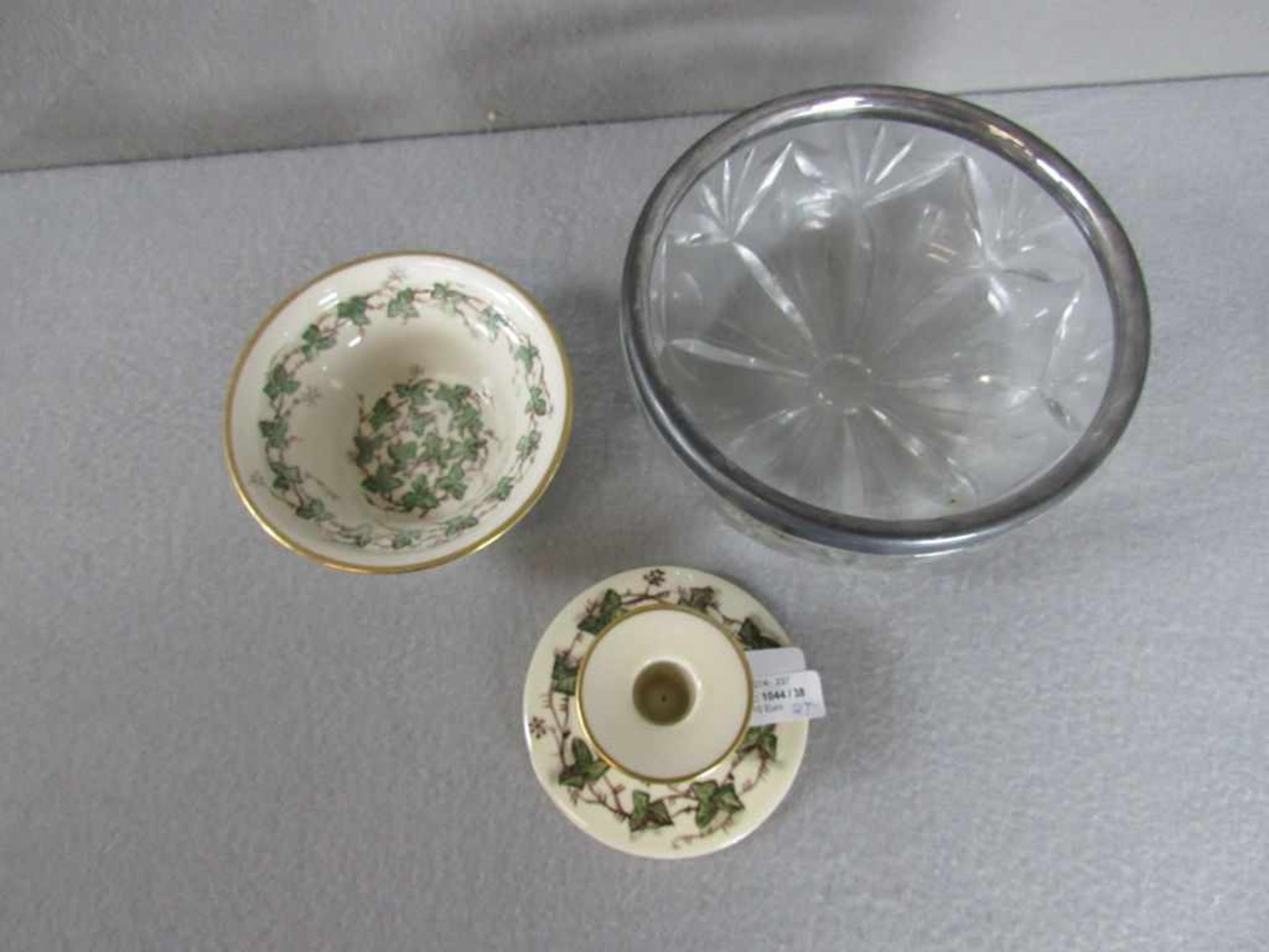 2 Teile Porzellan Royal Kopenhagen 3- Wellenmarke mit Signatur FM und Beigabe Glasschale mit Montur - Bild 2 aus 2