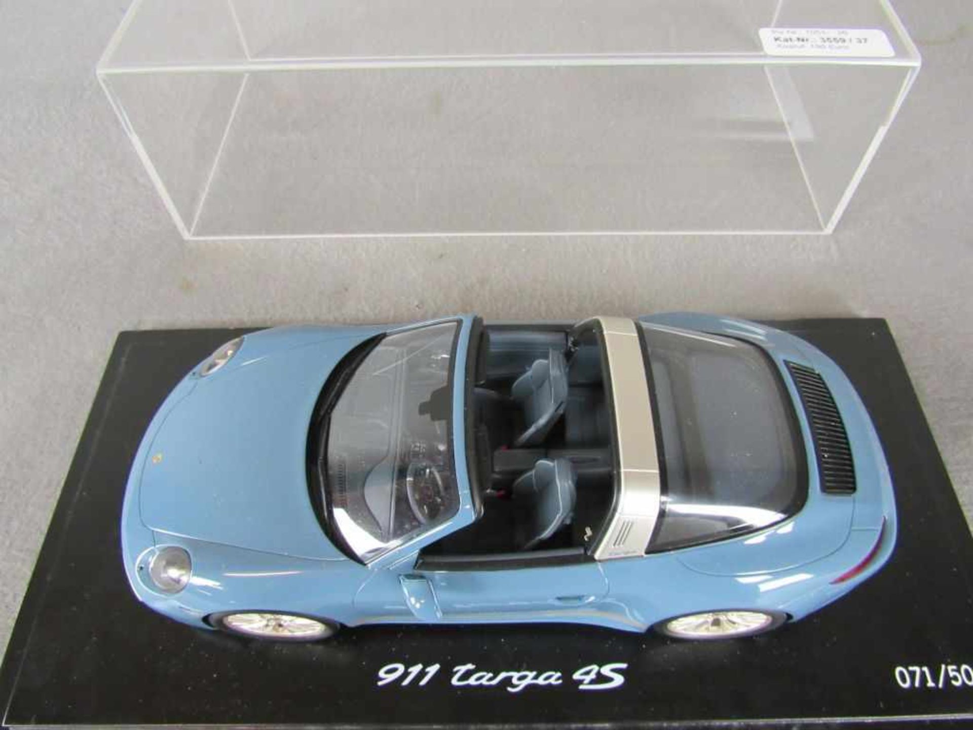 Modellauto Porsche Original Porsche Model im Maßstab 1:18 in original Box unbespieltes - Bild 2 aus 5