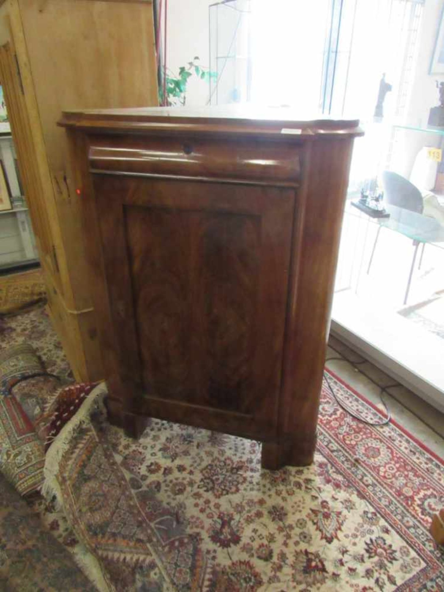 Eckschrank Biedermeier um 1850 Höhe:130cm Schenkelmaß:69cm