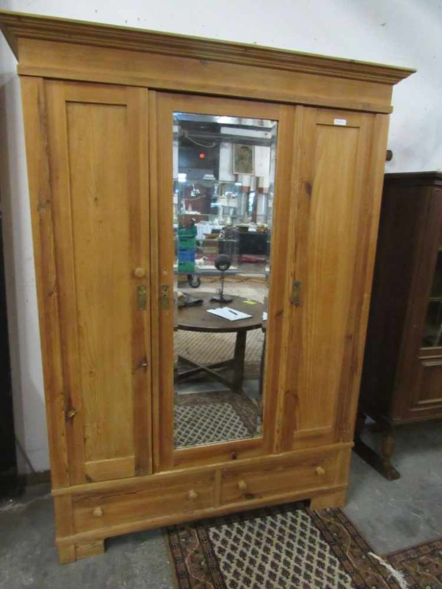 Schrank Jugendstil 2 Türen zerlegbar um 1920 147x200x62cm