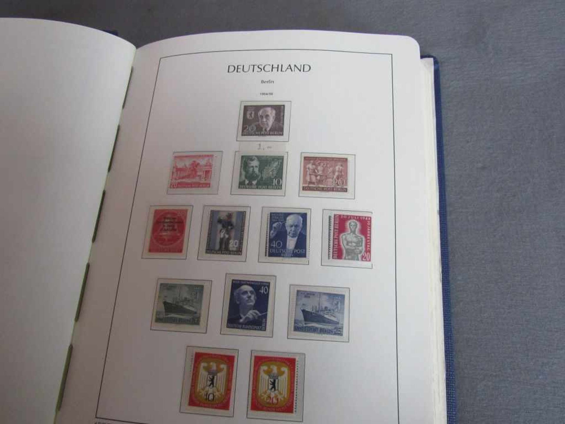 Briefmarken Berlinsammlung xx aus 1948-1990 Michel ca.2400 Euro im Leuchtturm Falzlos Vordruck - Bild 8 aus 8