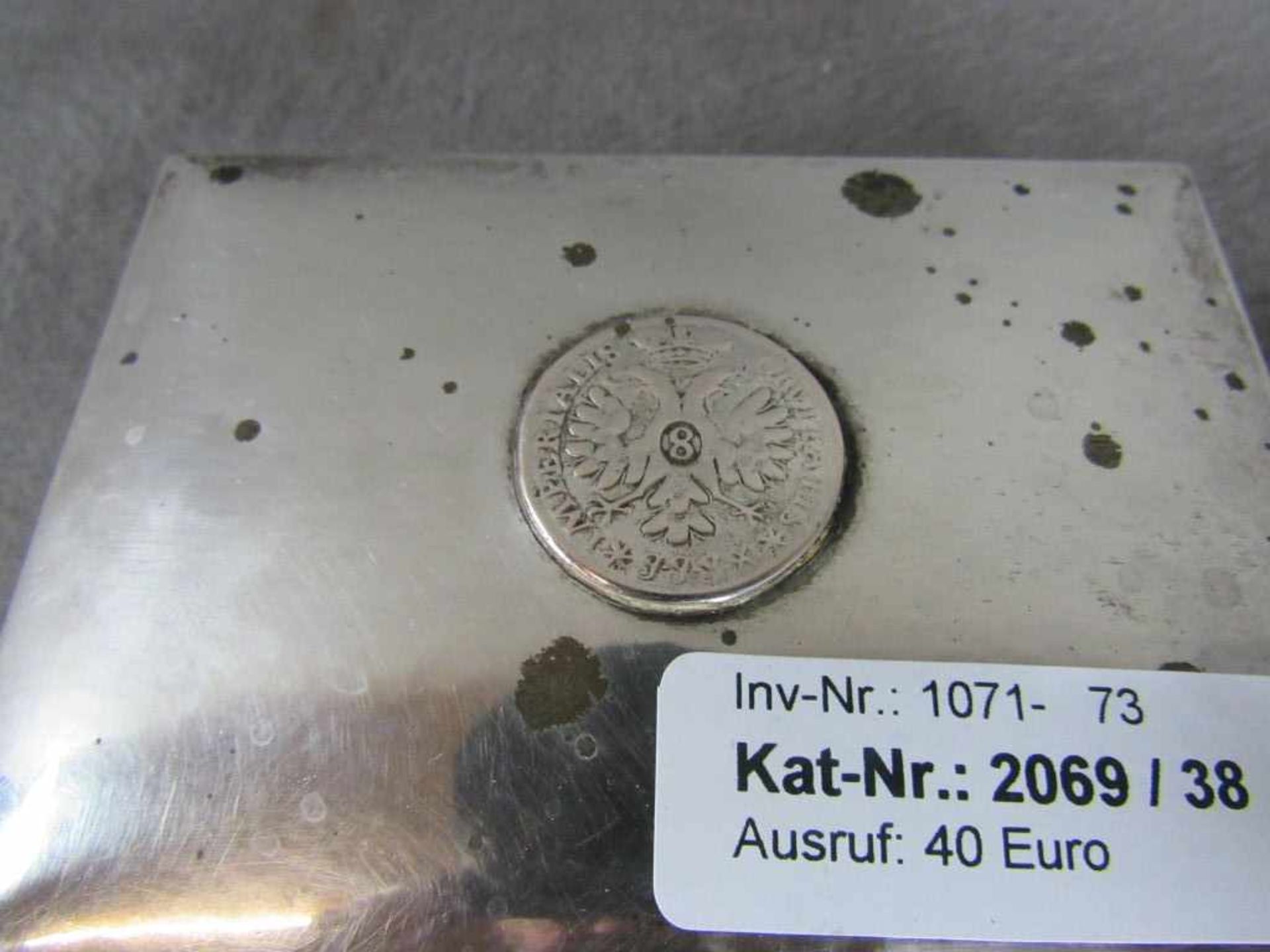Silberne Schatulle 835 WTB mittig aufgesetzte Müntze 11x8,5x2,5 Brutto 148 Gramm - Image 3 of 3