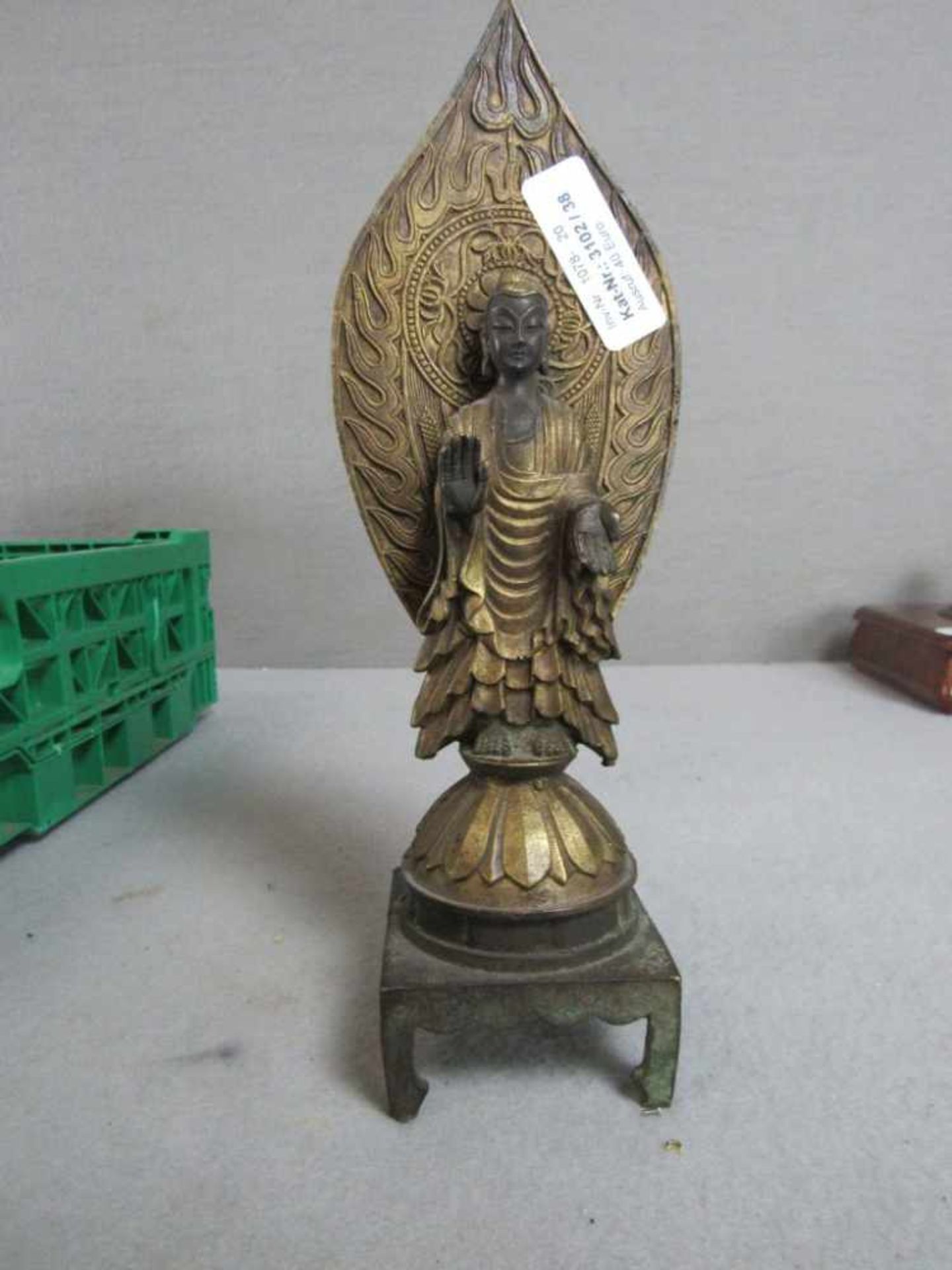 Bronzestatue Buddha teilweise Feuervergoldung 29cm hoch sehr schöner Zustand