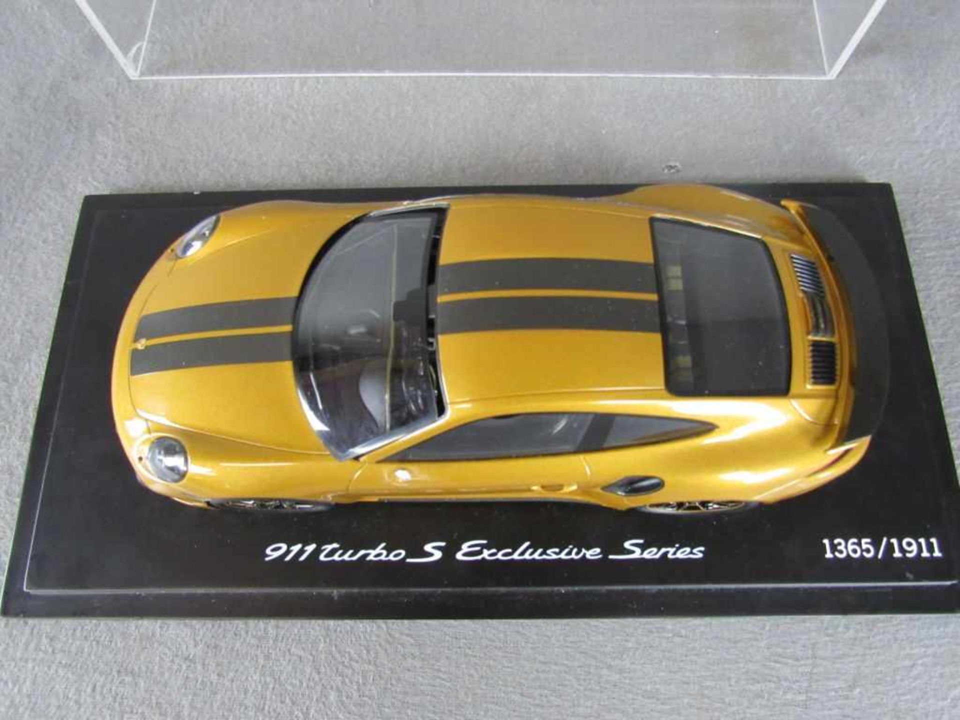Modelauto Porsche Original Porsche-Modell im Maßstab 1:18 in original Box unbespieltes - Bild 2 aus 5