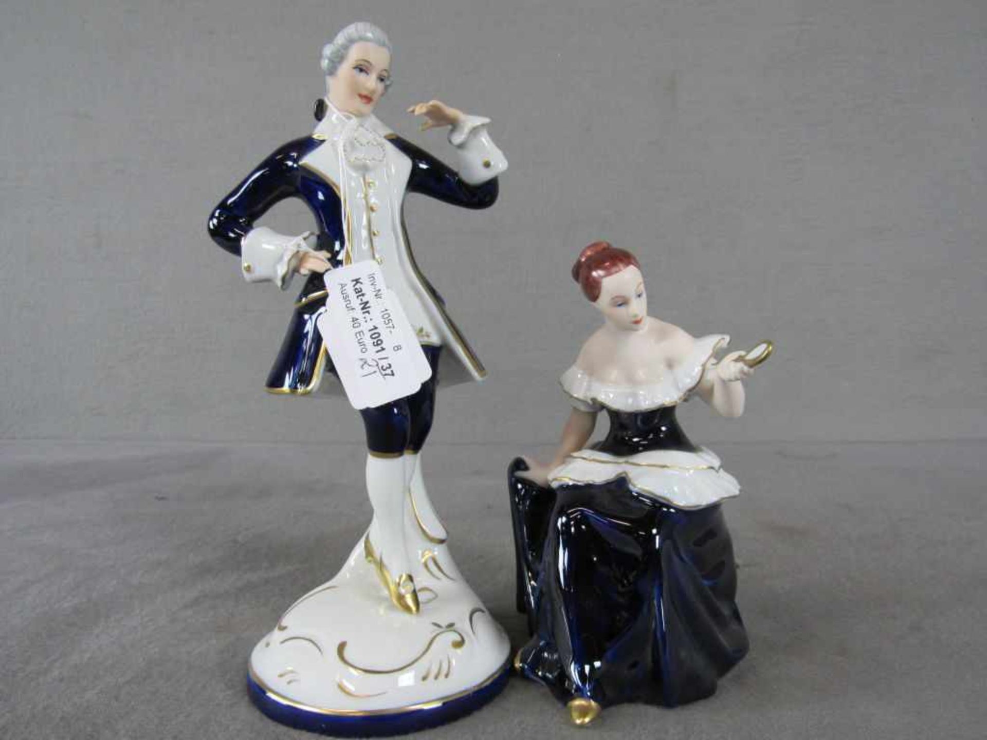 2 Porzellanfiguren handbemalt Royal Dux gemarkt