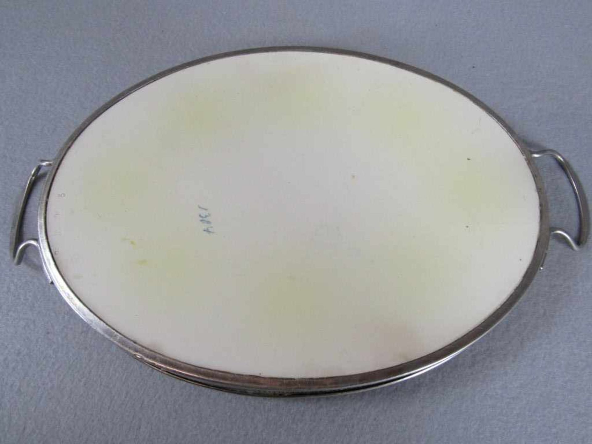 Porzellantablett mit Metallmontierung - Bild 2 aus 3