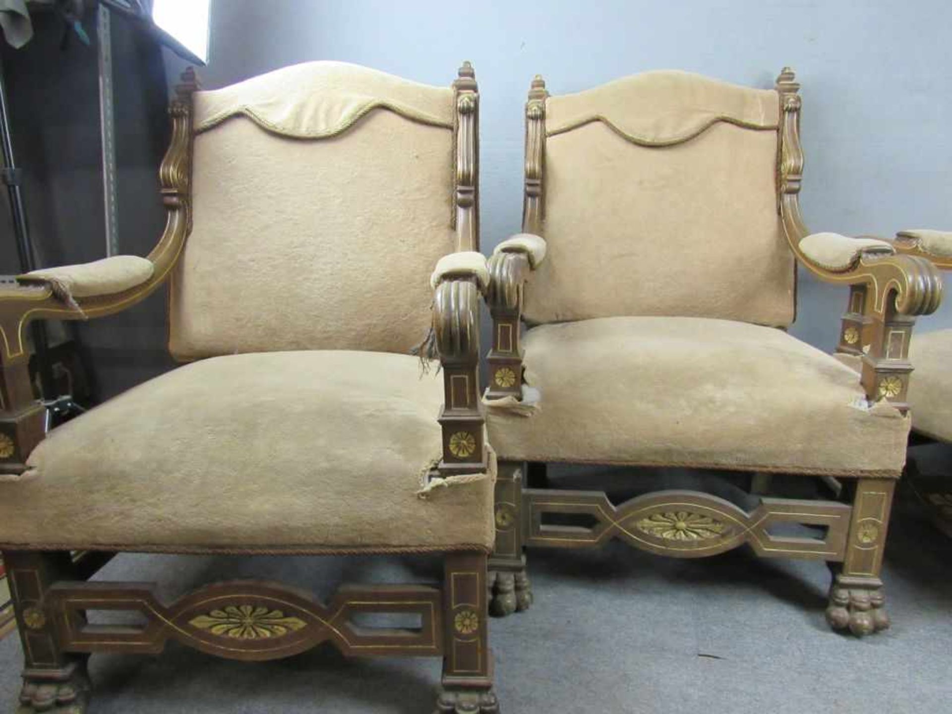 4 antike Armlehnenstühle Barock bedürfen Restauration wobei komplett - Bild 3 aus 5