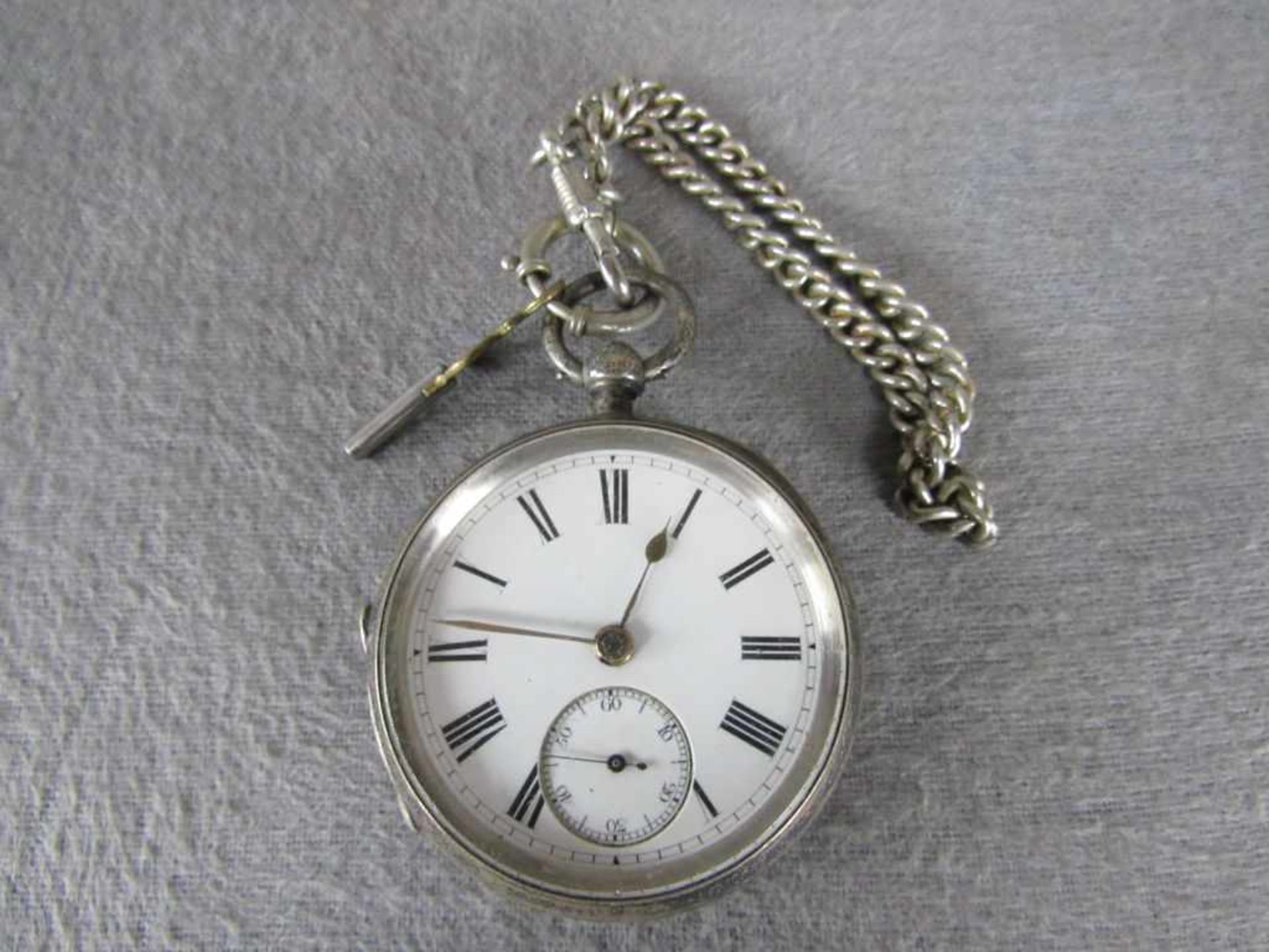 Taschenuhr England um 1850 Schlüsseluhr Silber BIG gepunzt mit Löwe Dolch und anderen Durchmesser