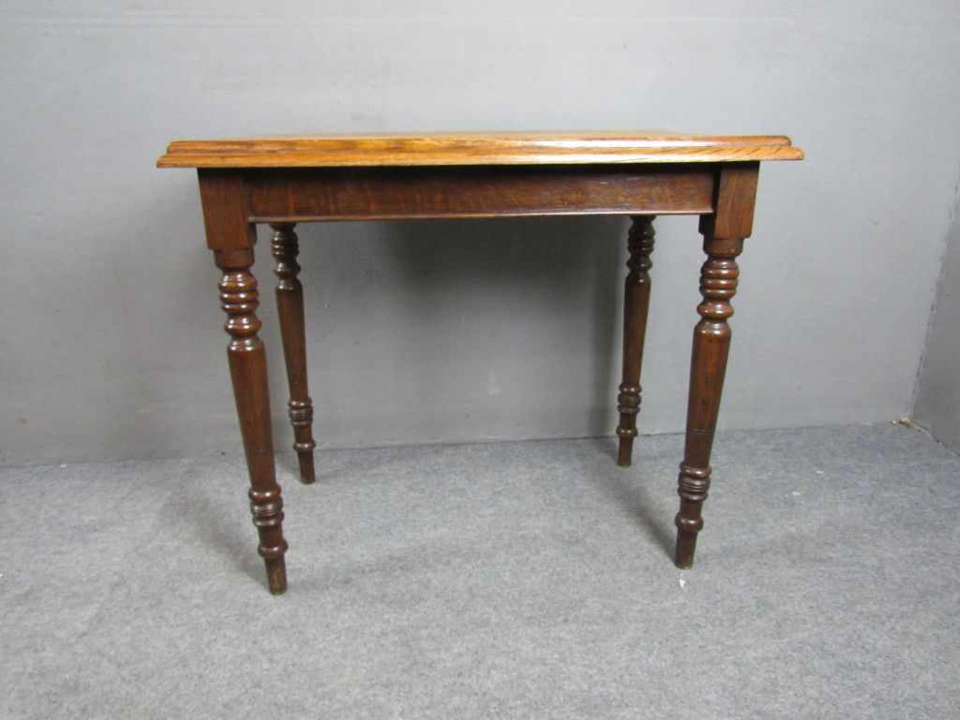 Kleiner Tisch Eiche um 1880 75x45x64cm