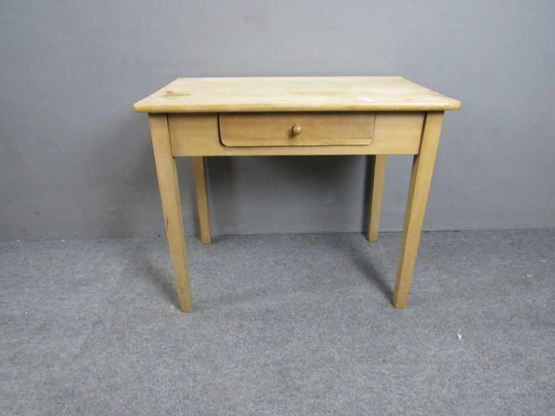 Tisch Weichholz unter Arbeitsplatte 1 Schub gewachst um 1900 62x41x52cm