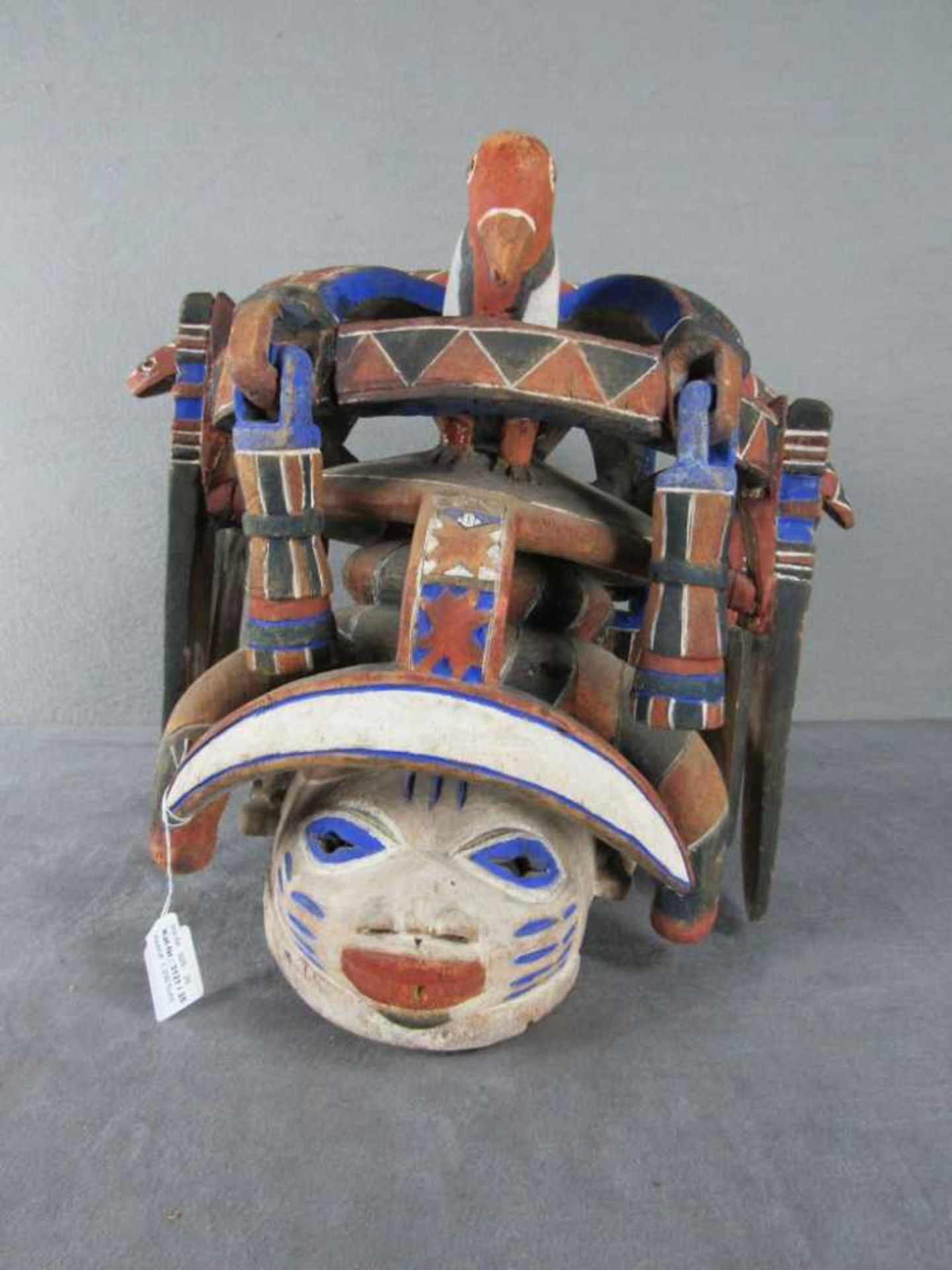 Afrikanische Maske handbemalte Yoruba aus hochwertiger Sammlung um 1940 die Maske wurde 1968 außer