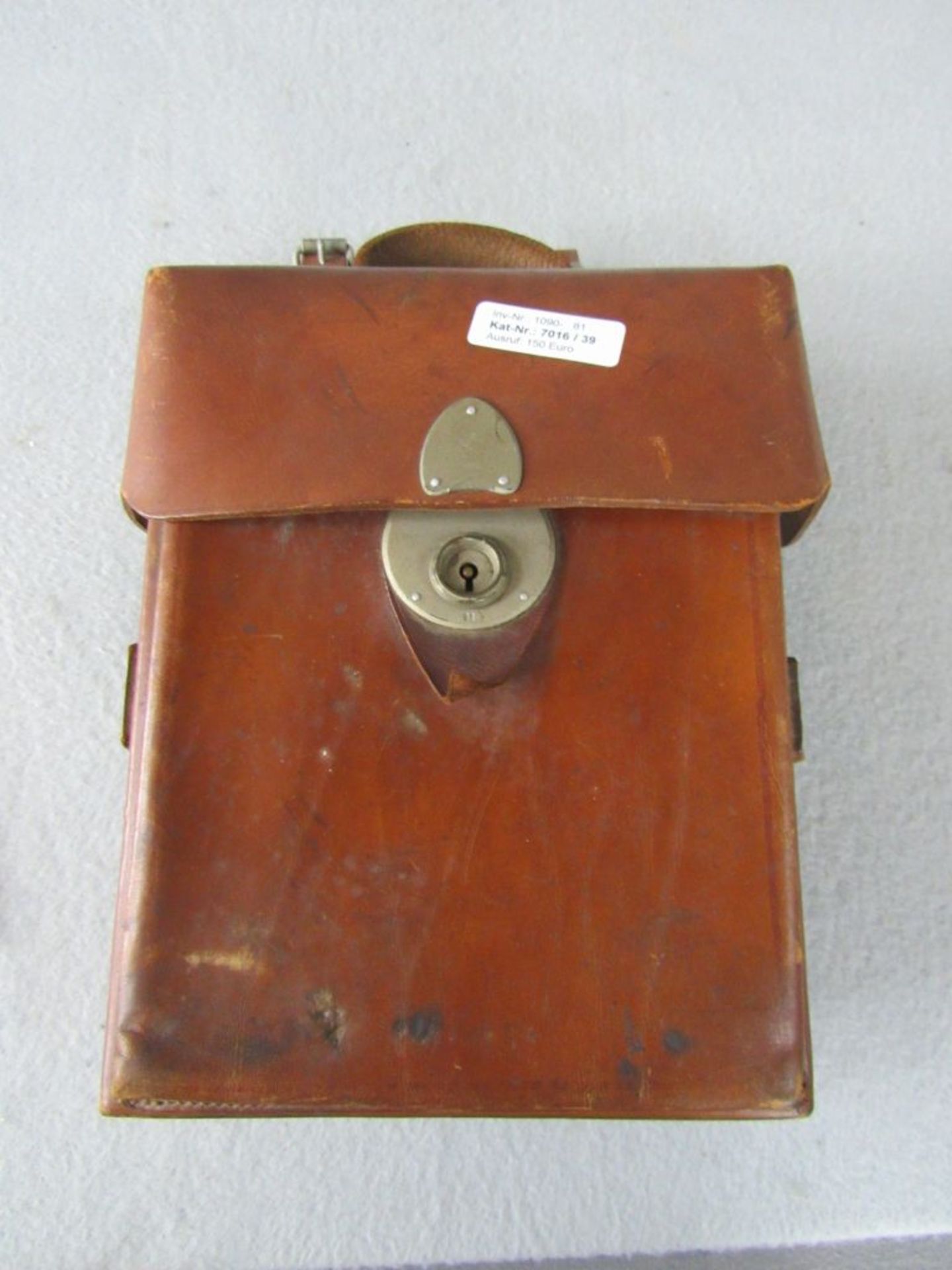 3. Reich 2. WK Feldarztkoffer Hersteller DNY 1940 teilweise noch Original gefüllt gestempelt mit