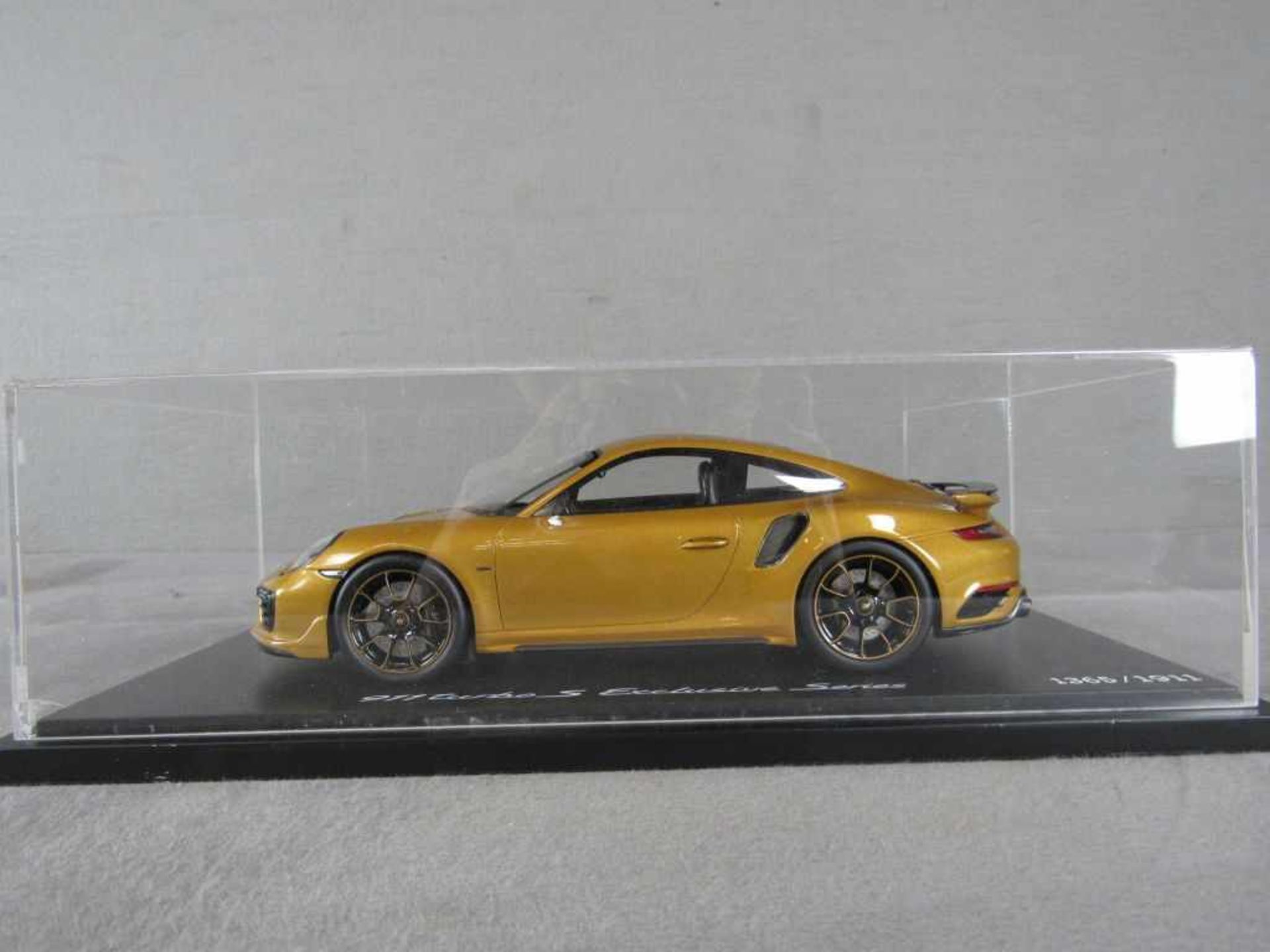 Modellauto Porsche Original Porsche-Modell im Maßstab 1:18 in original Box unbespieltes