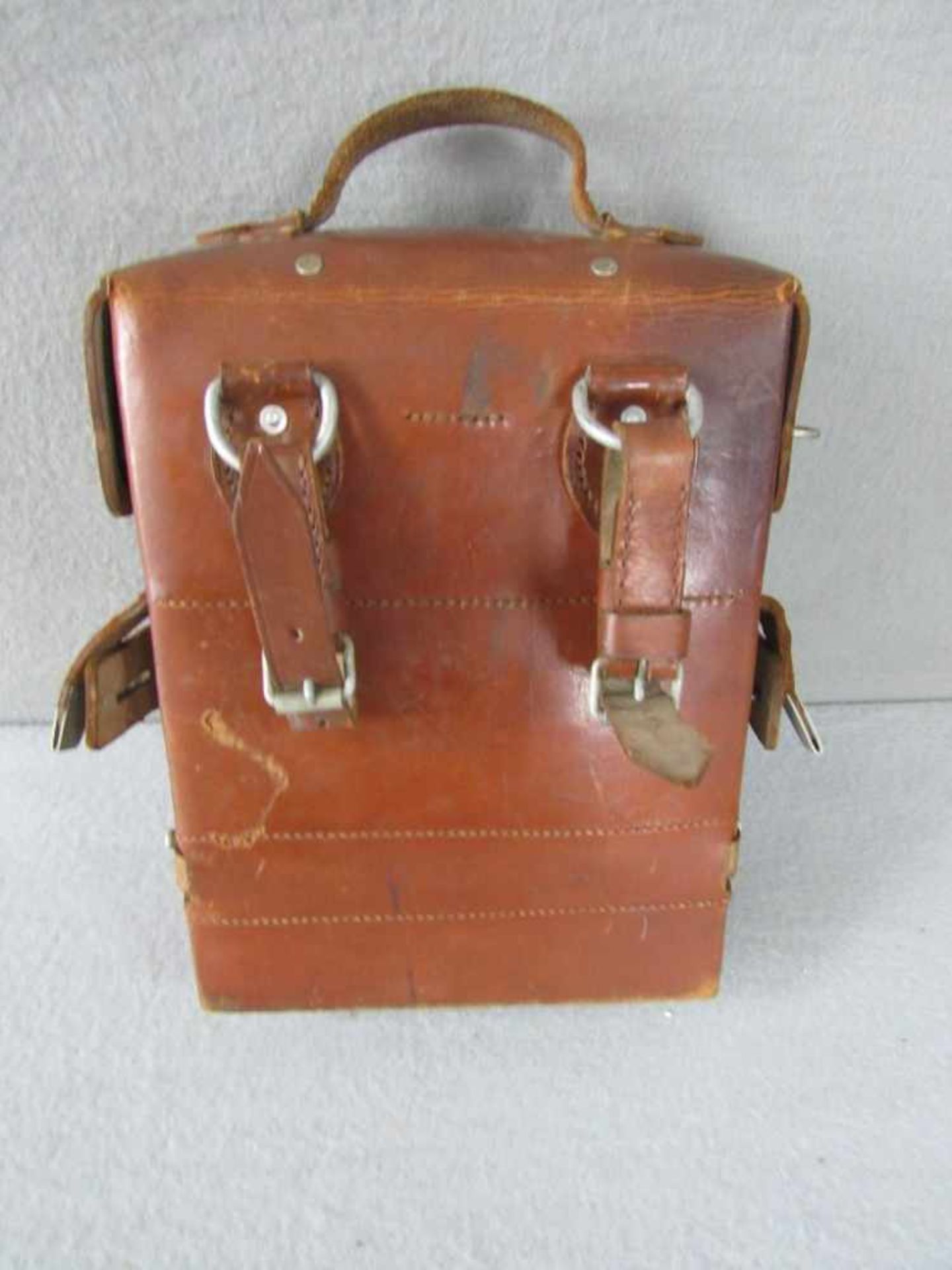 3. Reich 2. WK Feldarztkoffer Hersteller DNY 1940 teilweise noch Original gefüllt gestempelt mit - Bild 6 aus 6