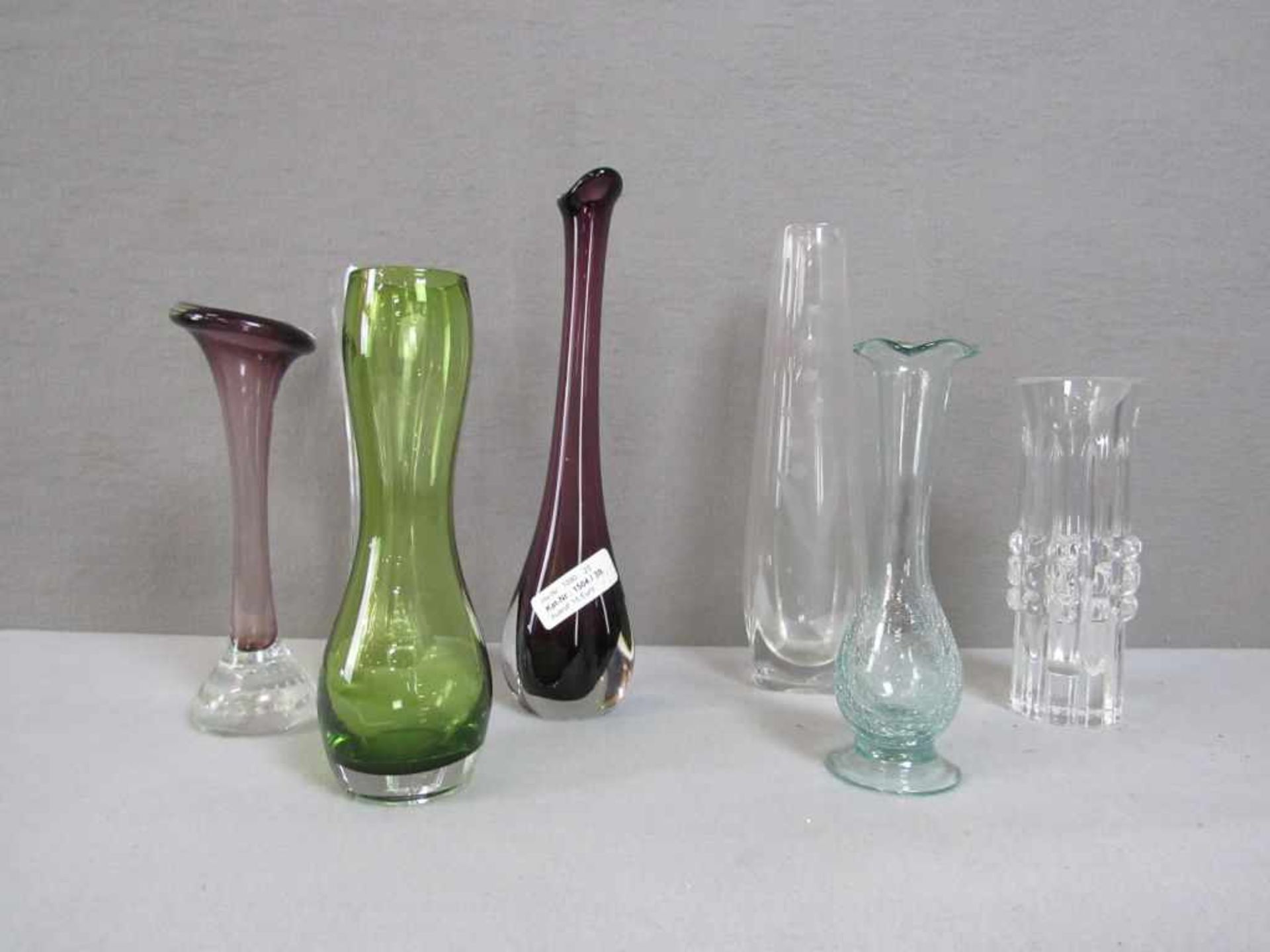 Konvolut von 7 Designerglasvasen 50er bis 70er Jahre teilweise gemarkt 20-29cm hoch