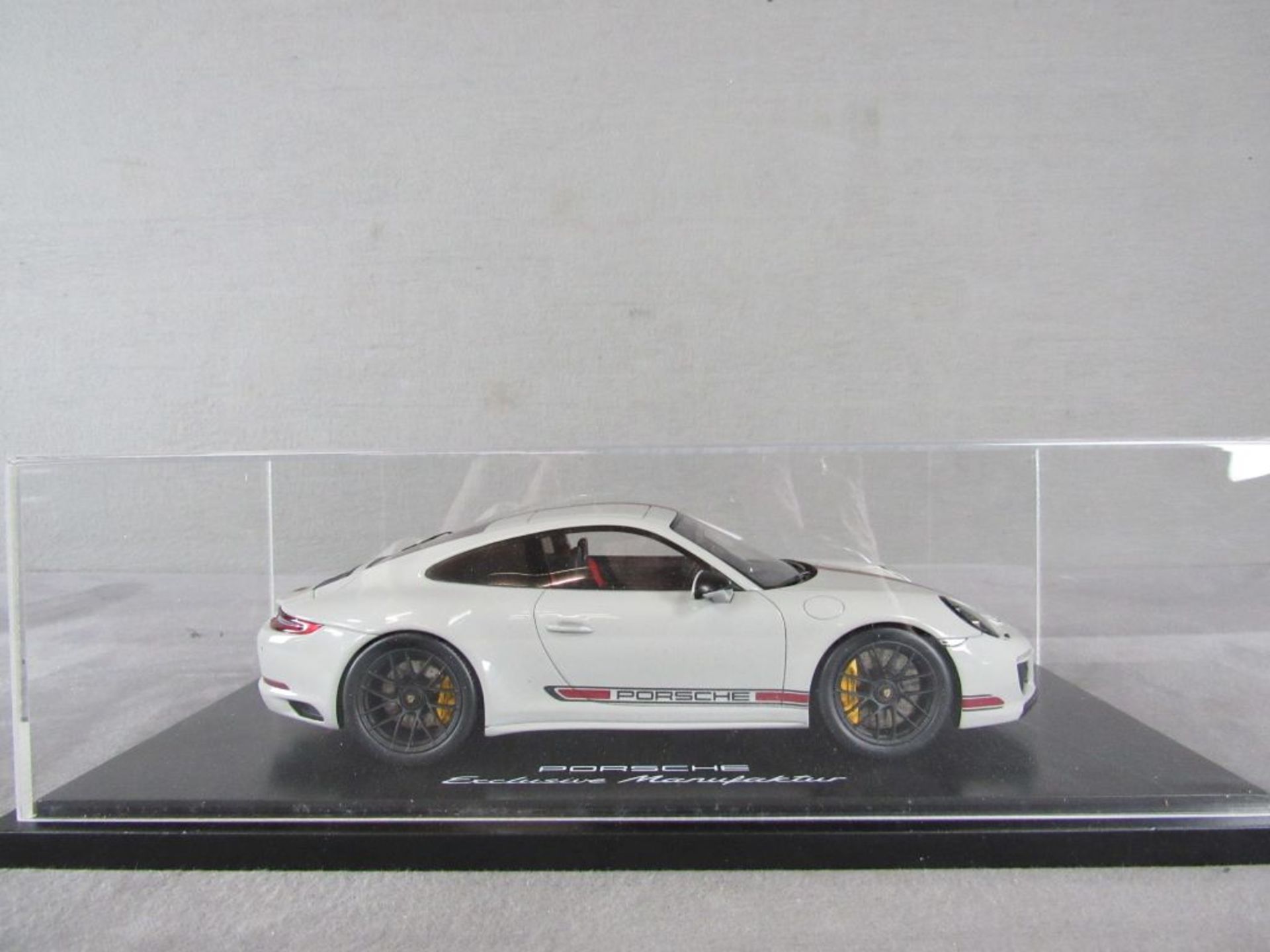 Modellauto Porsche Original Porsche-Modell im Maßstab 1:18 in original Box unbespieltes