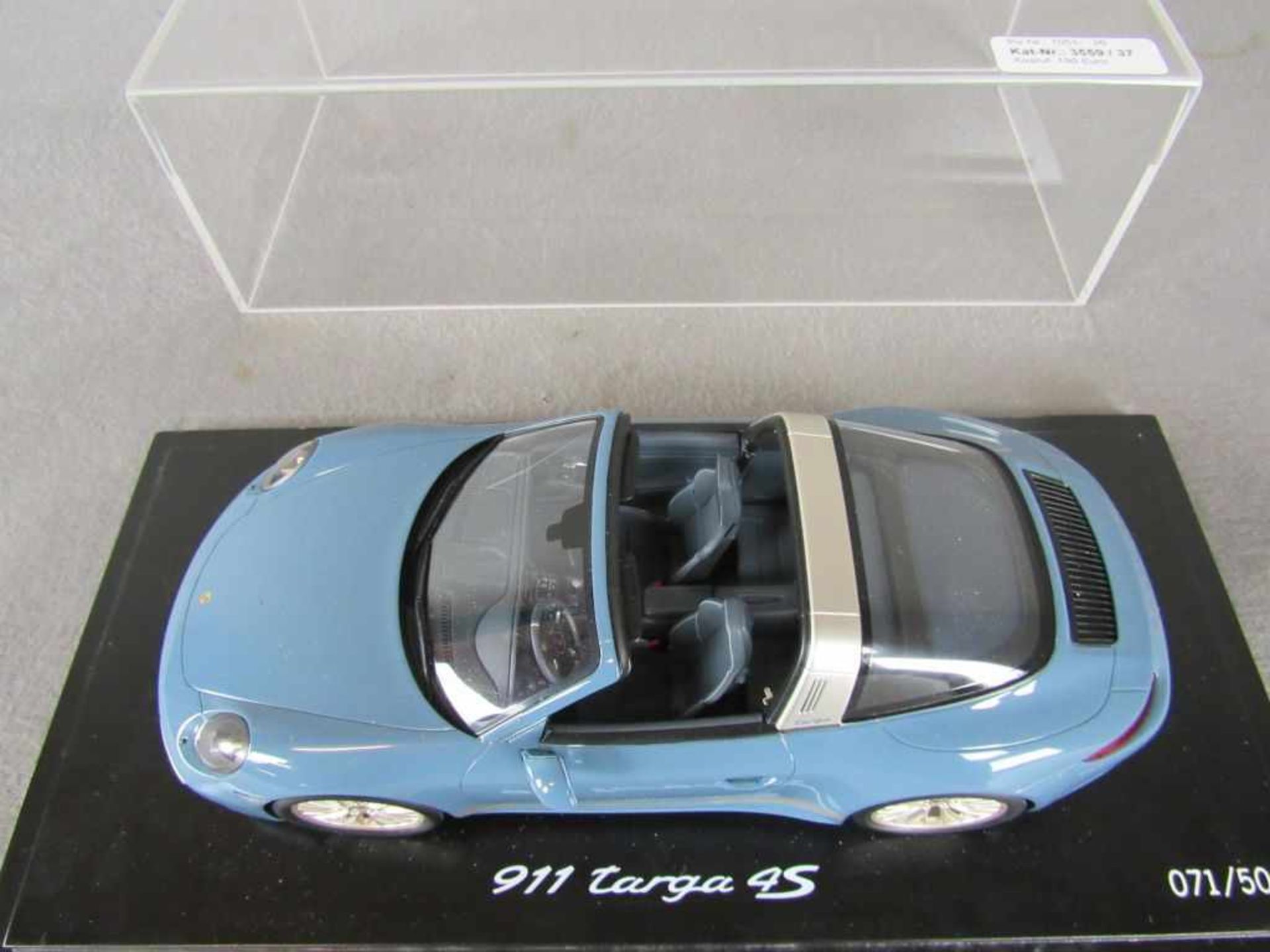 Modellauto Porsche Original Porsche Modell im Maßstab 1:18 in original Box unbespieltes - Bild 2 aus 5