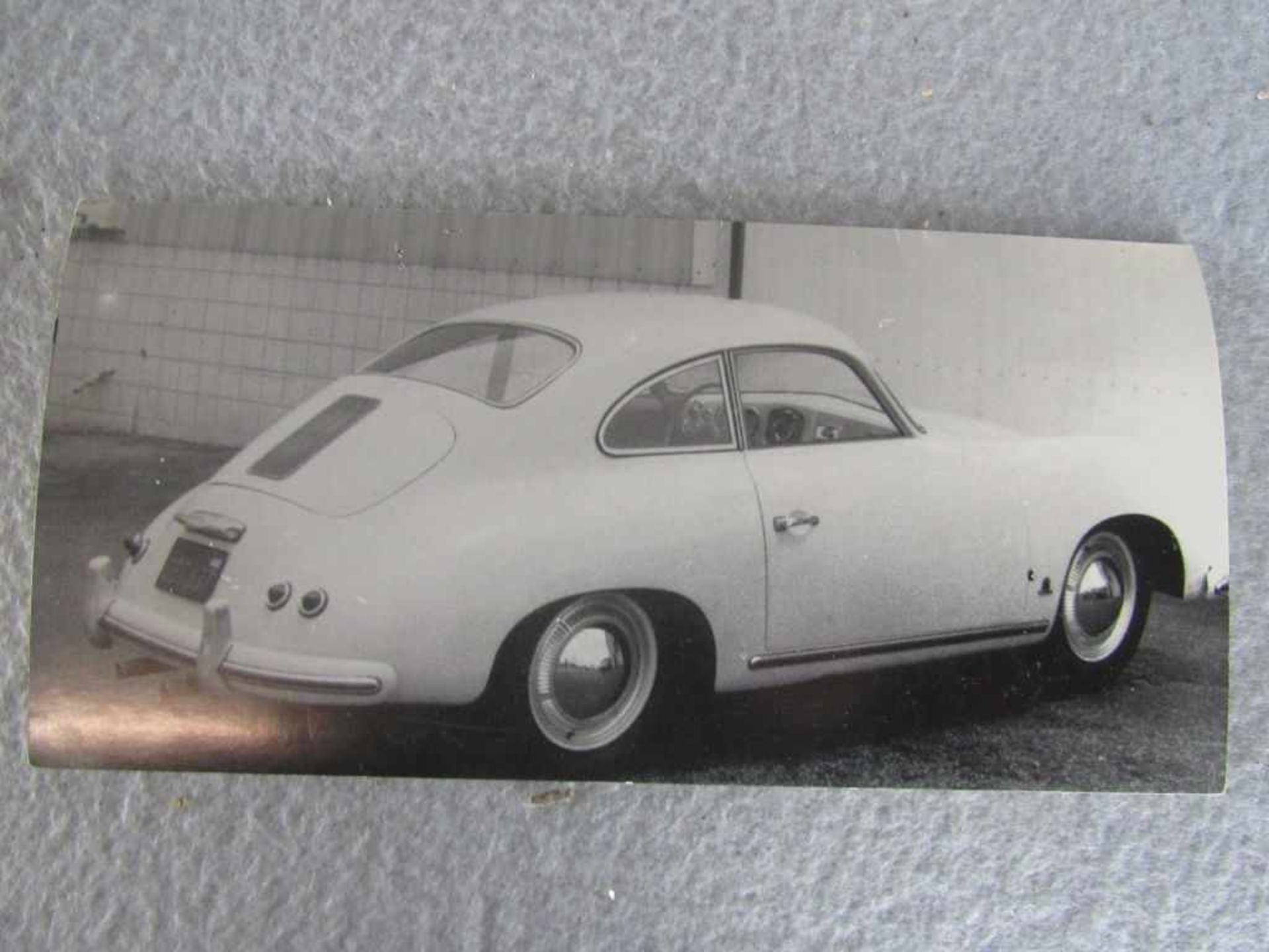 Porsche 356 Anstecknadel zum Jubiläum des Porscheclubtreffens