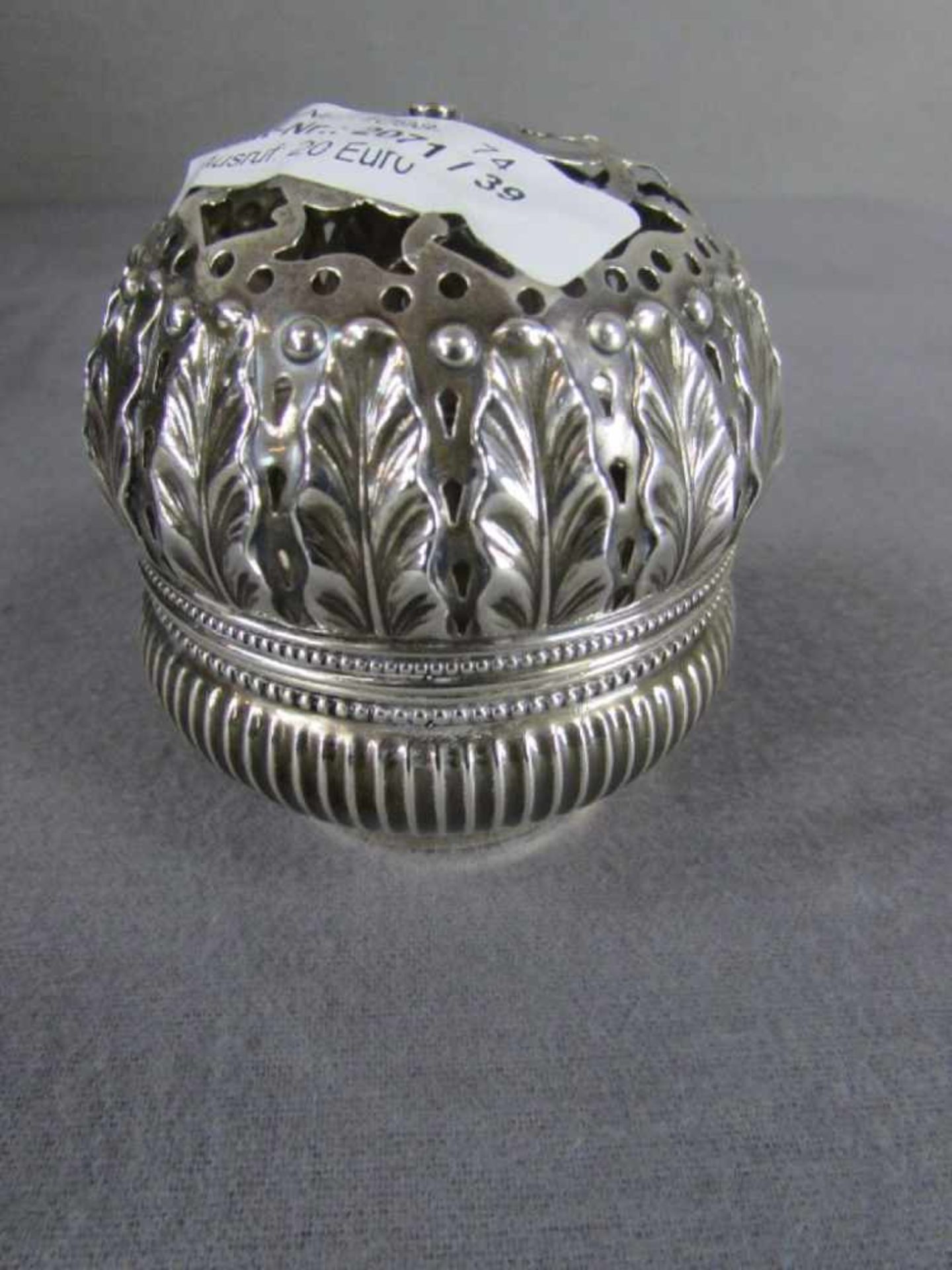 Kleine Deckelschatulle Silber 925. Sterling 9cm hoch