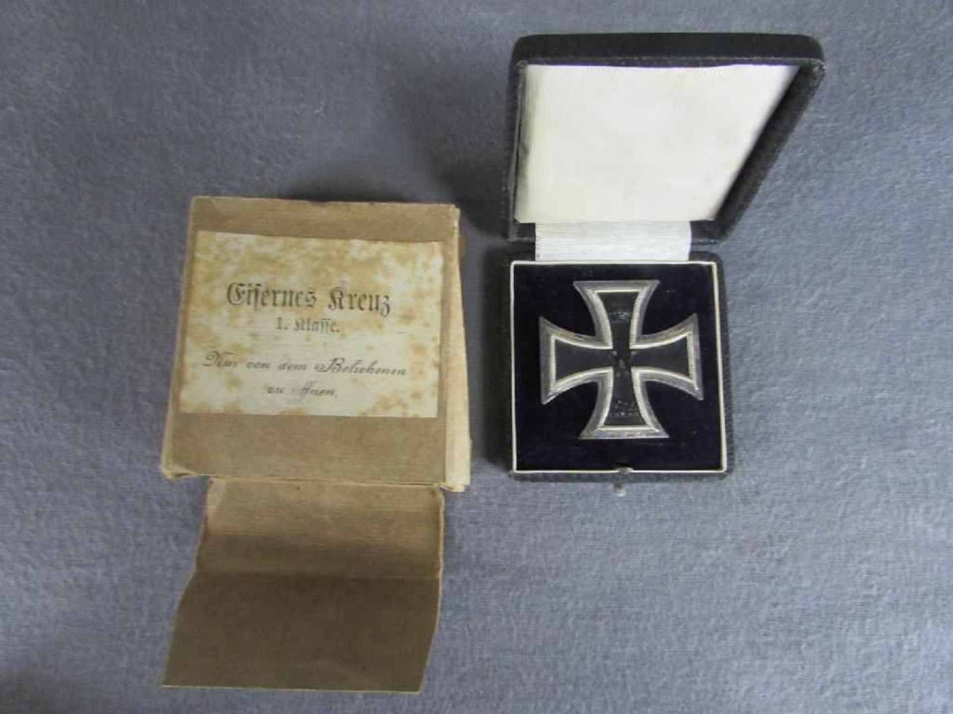 Orden Eisernes Kreuz erster Klasse in Original Schatulle im Umkarton sehr selten Nadelsystem gepunzt