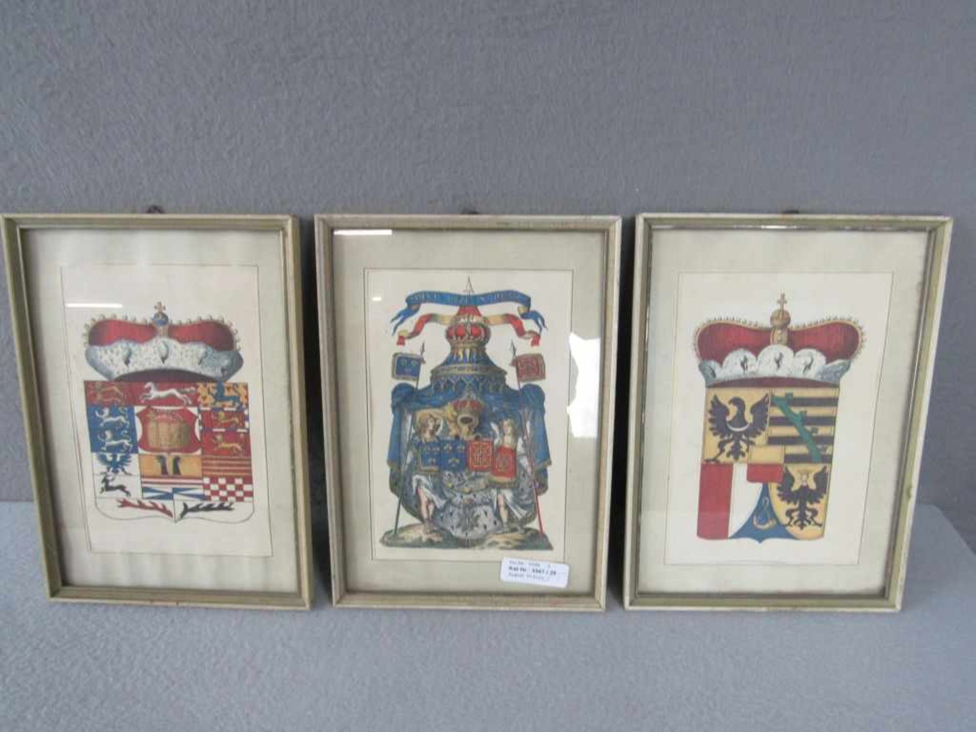 Drei Bilder Grafik Wappen ca.21x29,5cm
