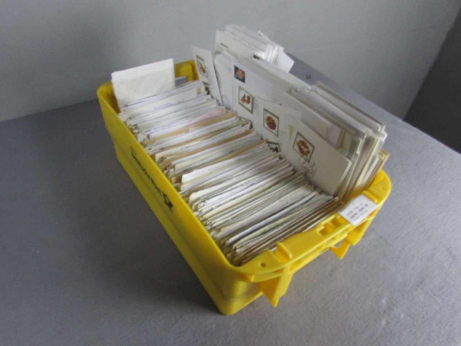 Plastikbox voll mit deutschen Sonderbelegen und Bedarfsbriefen - Bild 2 aus 2