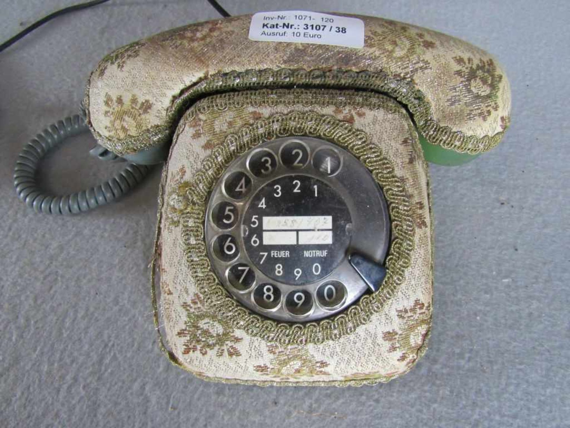 Space Age 70er Jahre Wählscheibentelefon grün mit Bezug