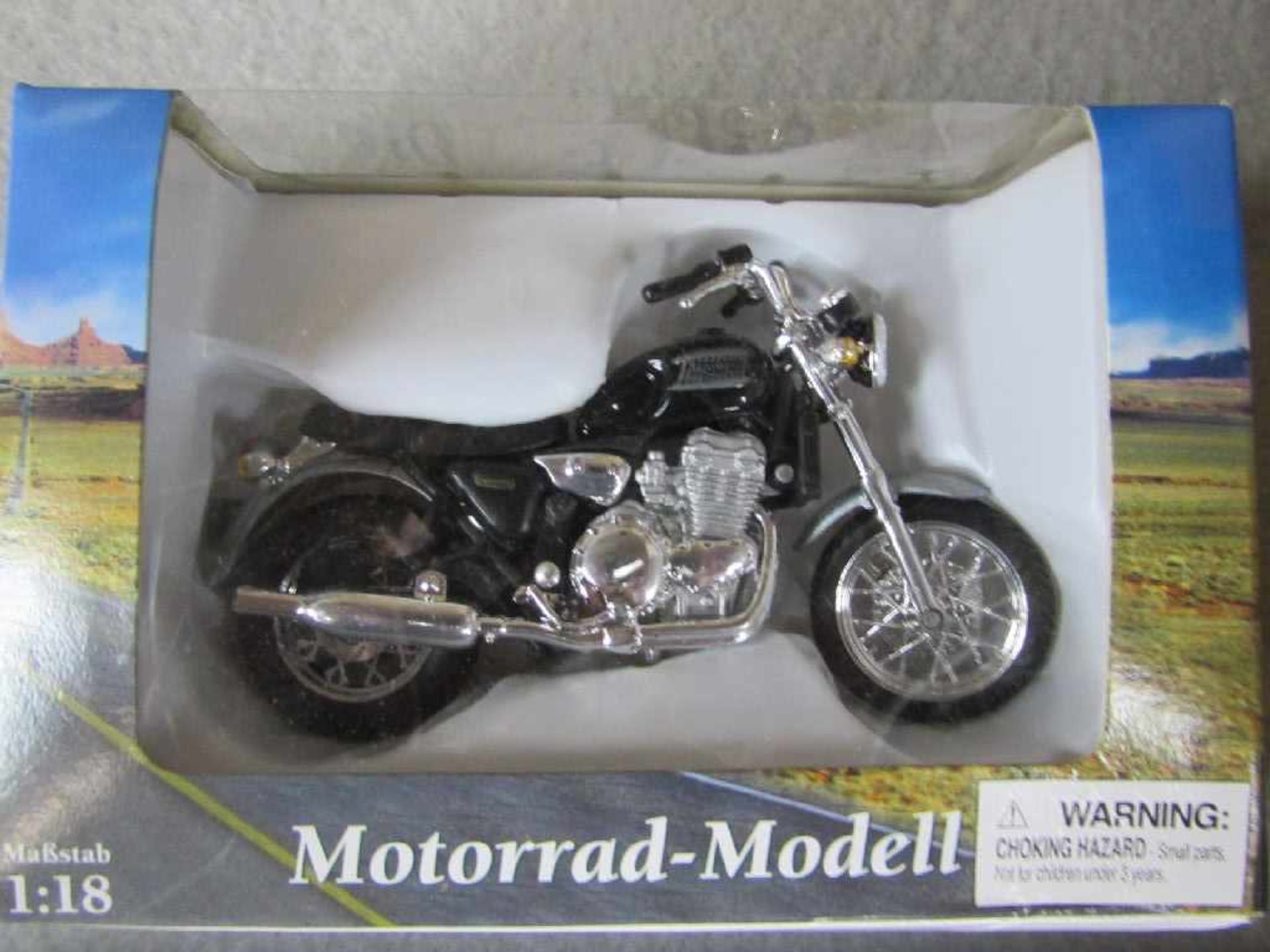 Modellmotorräder 120 Stück in original Kartonagen Maßstab 1:18 - Bild 2 aus 6