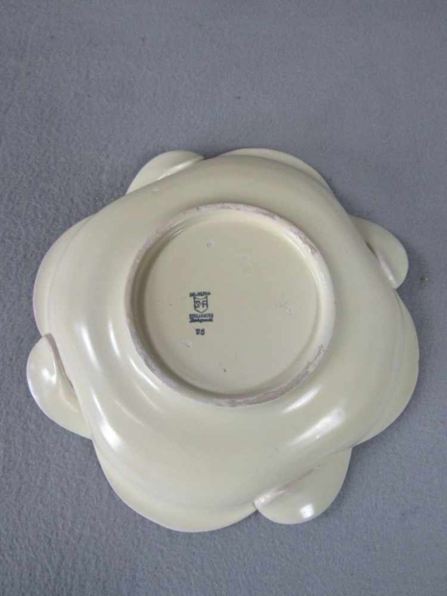 Keramikschale Art Deco Majolika SMF Schramberg handgemalt Durchmesser:32cm - Image 2 of 3