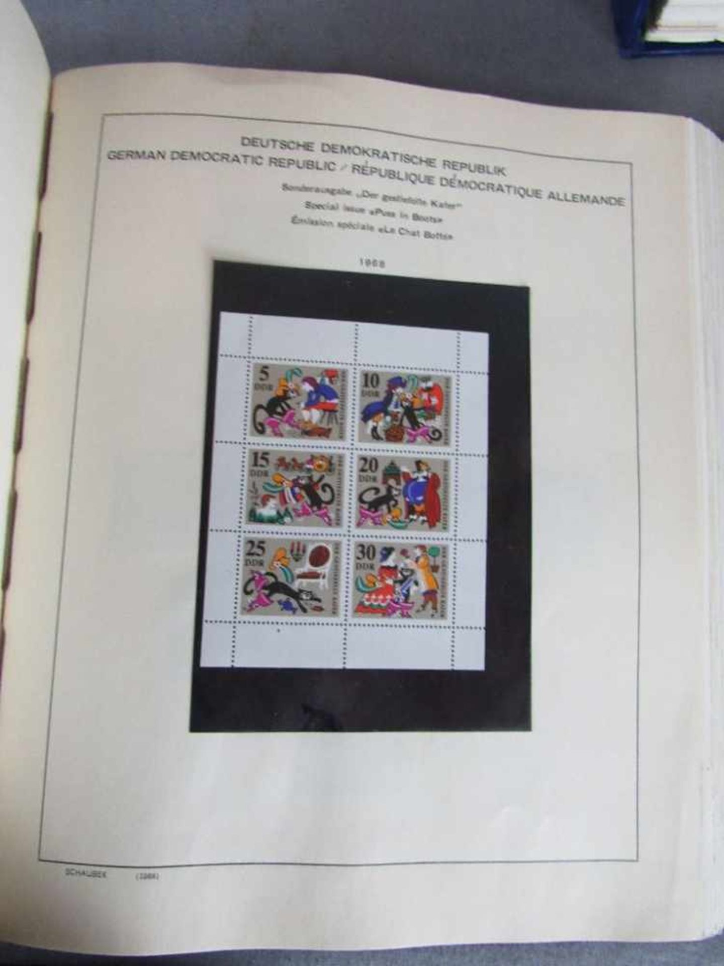 Konvolut Briefmarken 6 Vordruckalben DDR 1955-1990 neu und gestempelt - Bild 15 aus 18