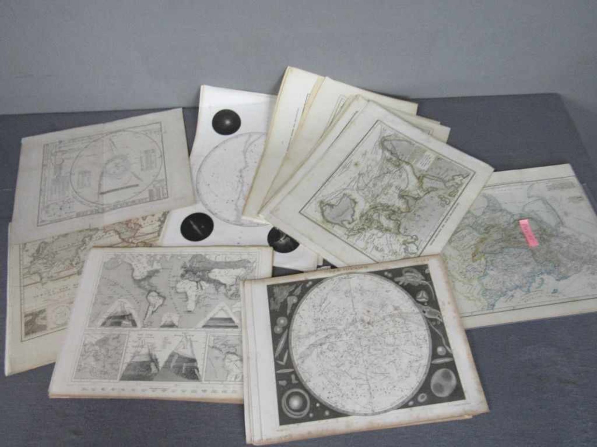 53 Landkarten zu den Themen: Wissenschaft, Meereskarten, Astronomie, 19. Jahrhundert einige