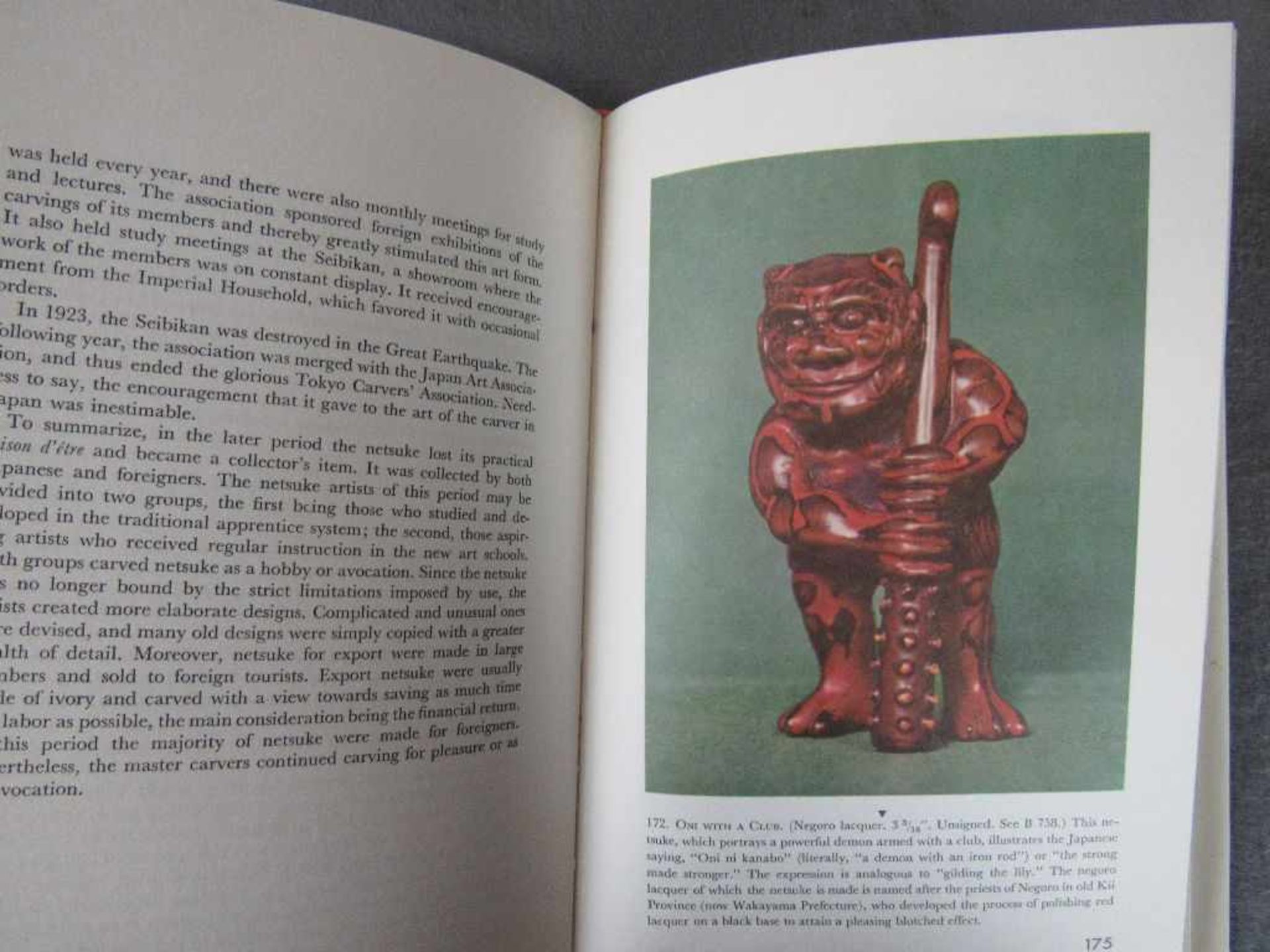 Buch Netsuke- The Netsuke Handbook of Ueda Reikichi v.1971 - Bild 3 aus 3