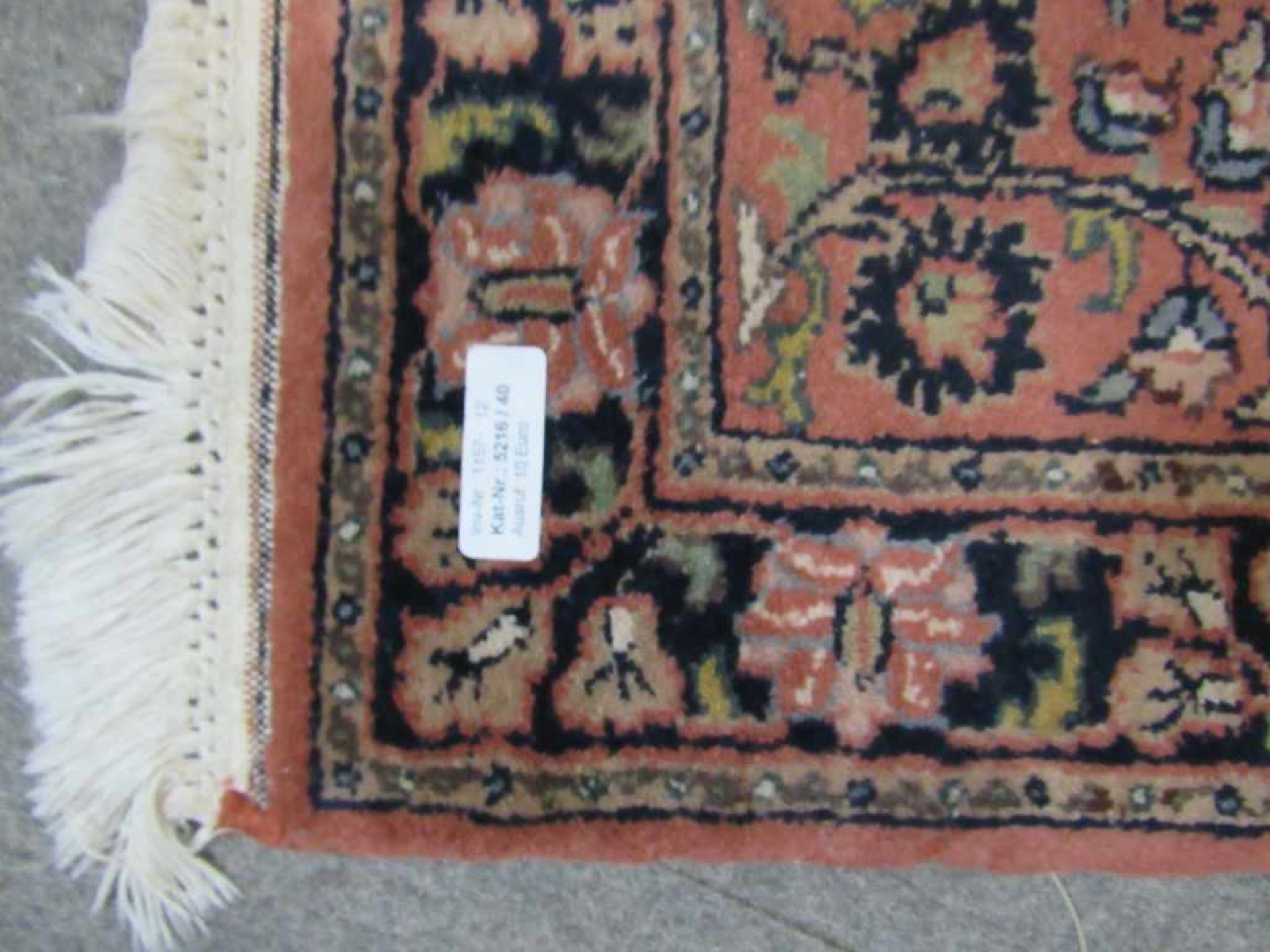 Handgeknüpfter kleiner Teppich rosegrundig 130x62cm - Image 2 of 4