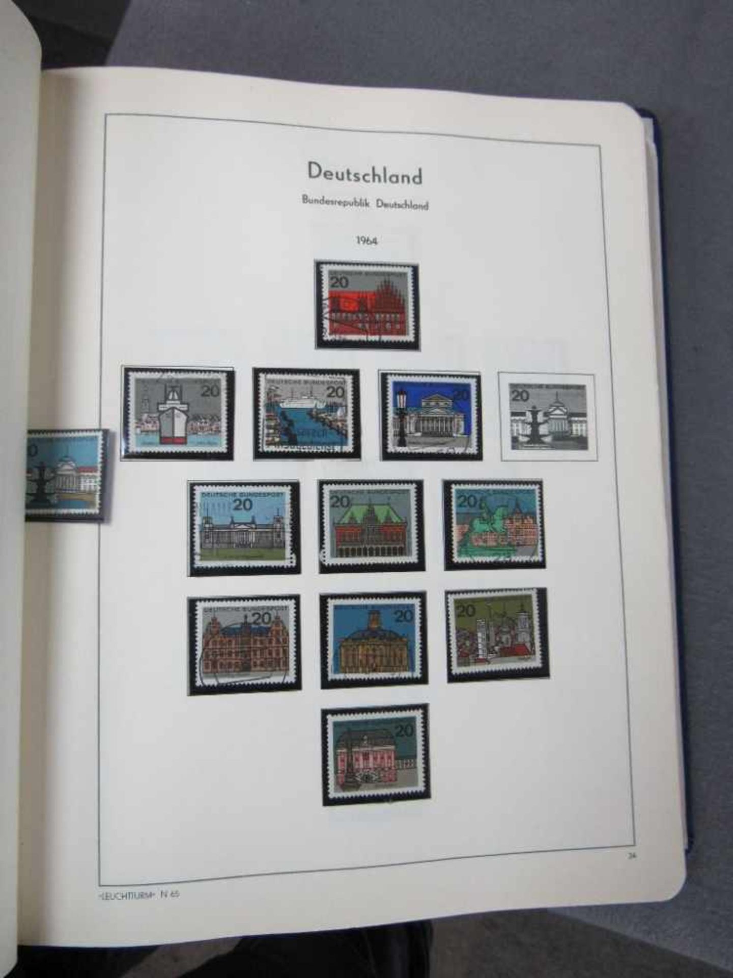 Briefmarken großes schönes Konvolut 12 Vordruck, Einsteckalben Deutschland kleiner Karton mit - Bild 7 aus 14