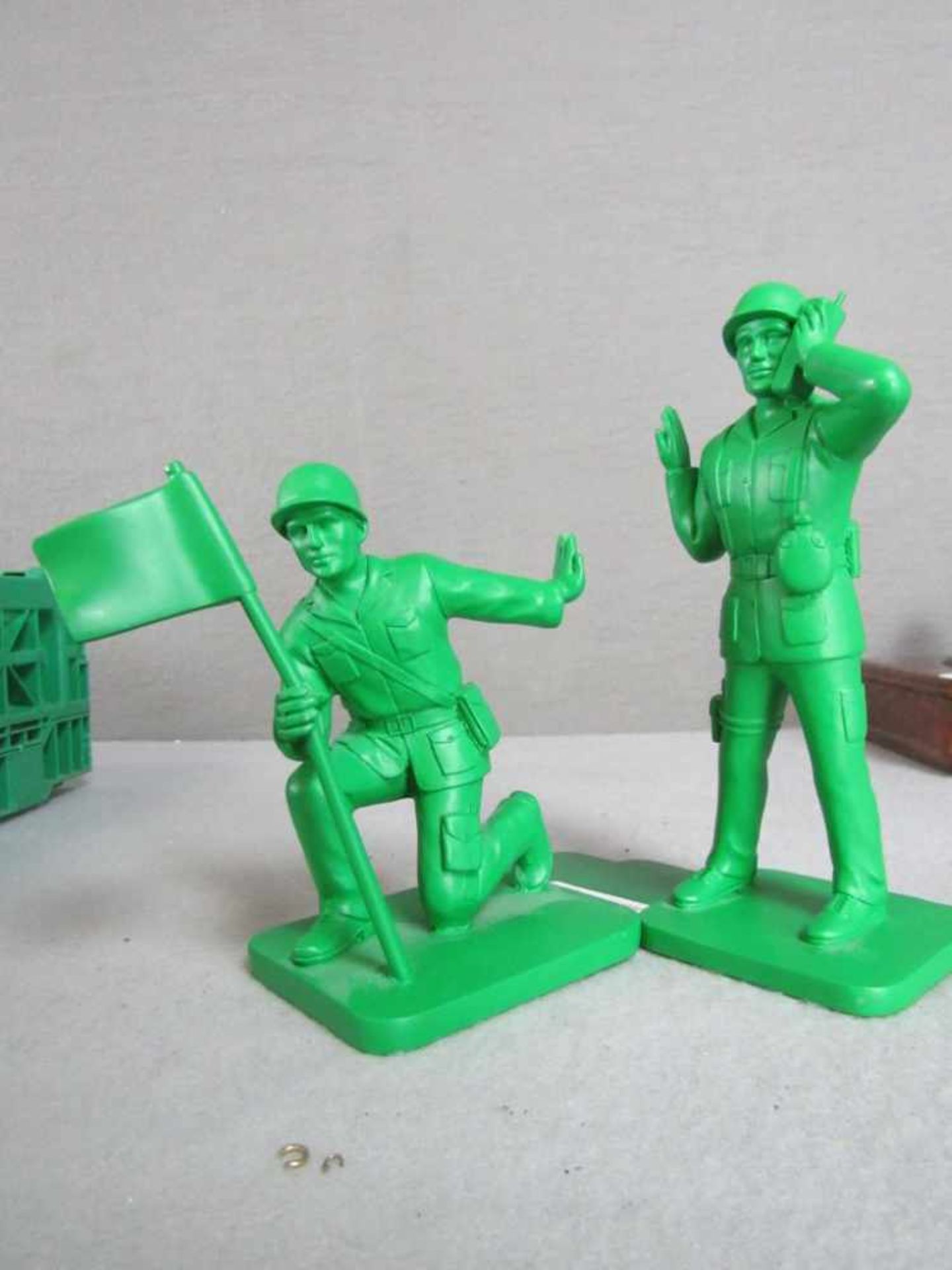 2 Buchstützen Darstellung Soldaten militärisch Höhe:17,5 cm