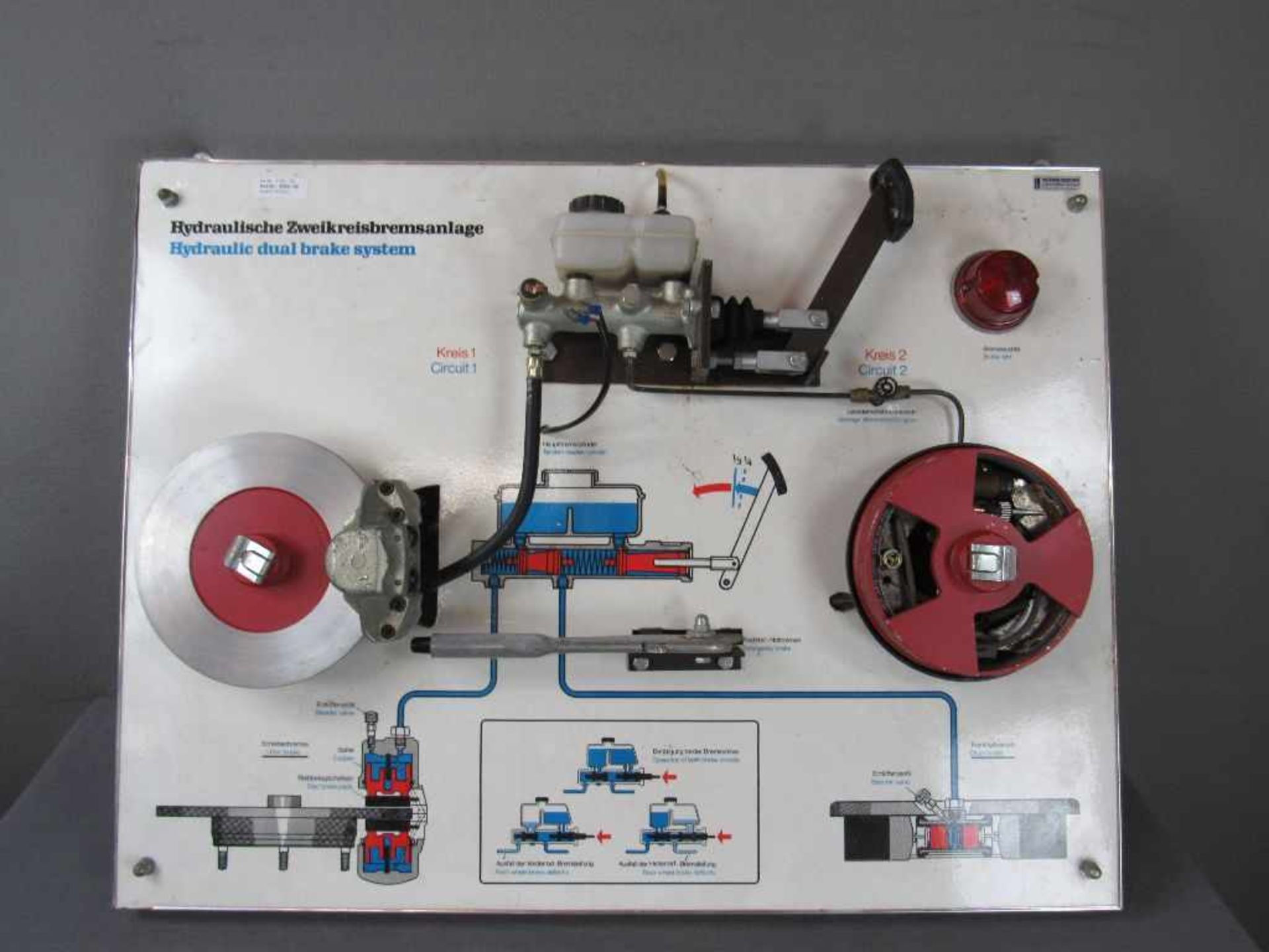 Fahrschulmodellwand Bremsanlage hydraulisch Zweikreissystem Werner Degener 90x70cm