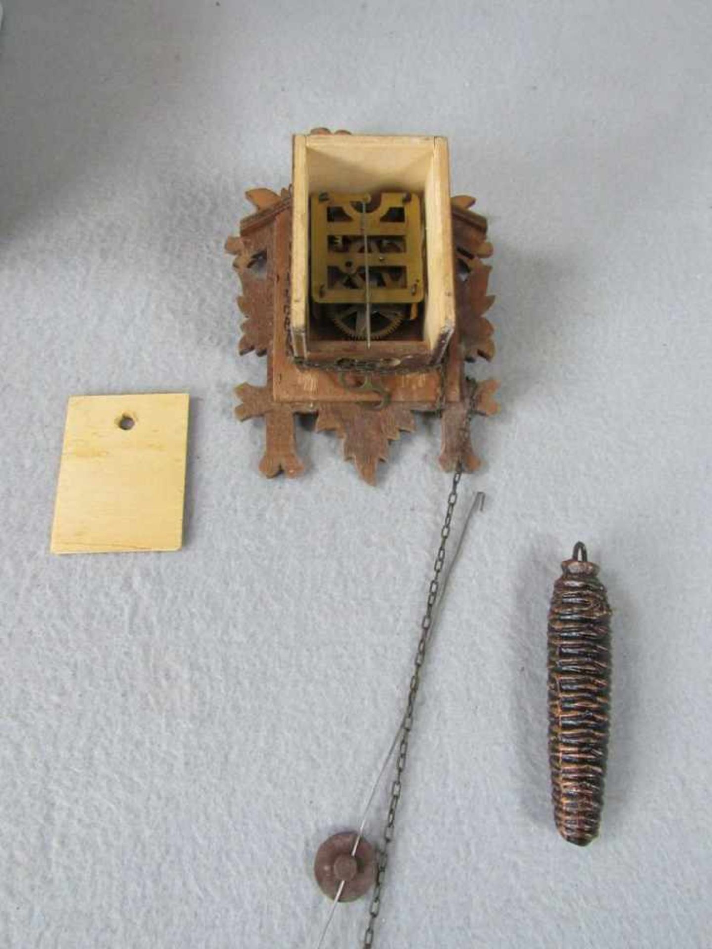 Kuckucksuhr Miniatur mechanisch ungeprüft 19cm hoch - Image 2 of 2