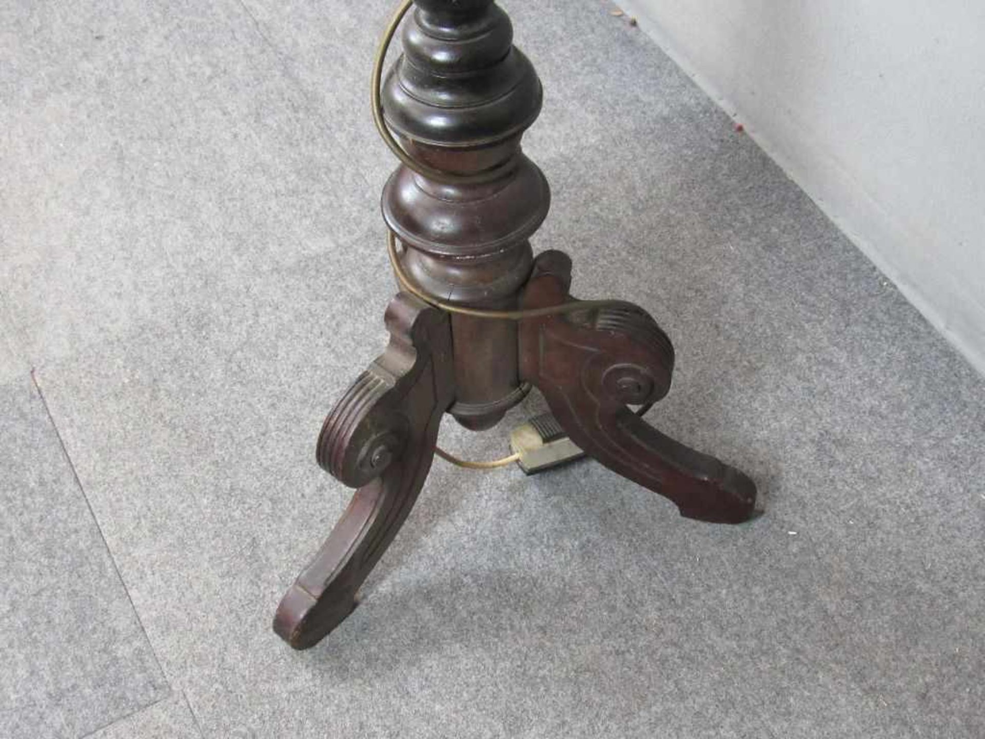 Stehlampe um 1920 zweiflammig - Bild 3 aus 3