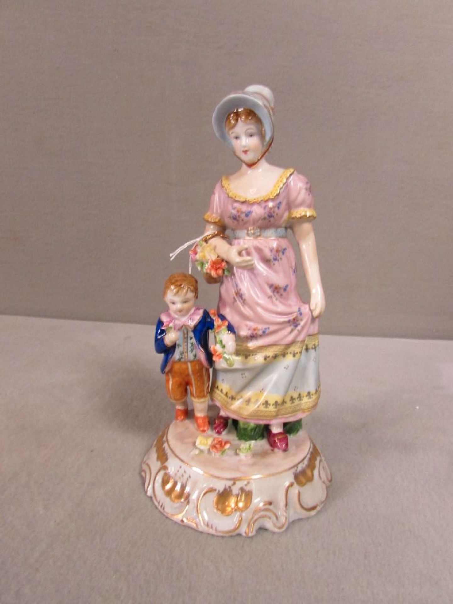 Figurine Mutter mit Kind 29 cm Höhe glasierte Keramik