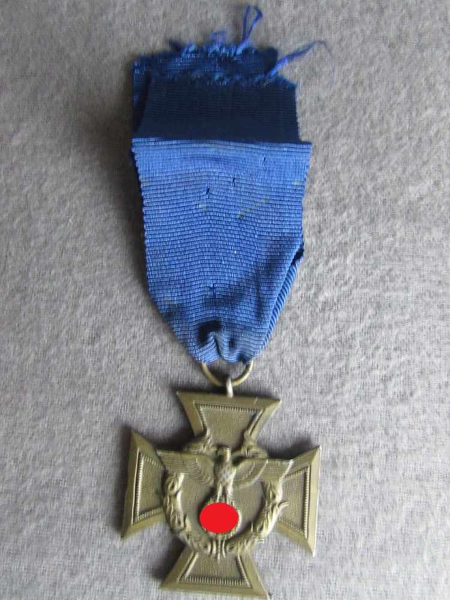 Zollgrenzschutzabzeichen am Band, bronziert, original, 2. WK, 3.Reich