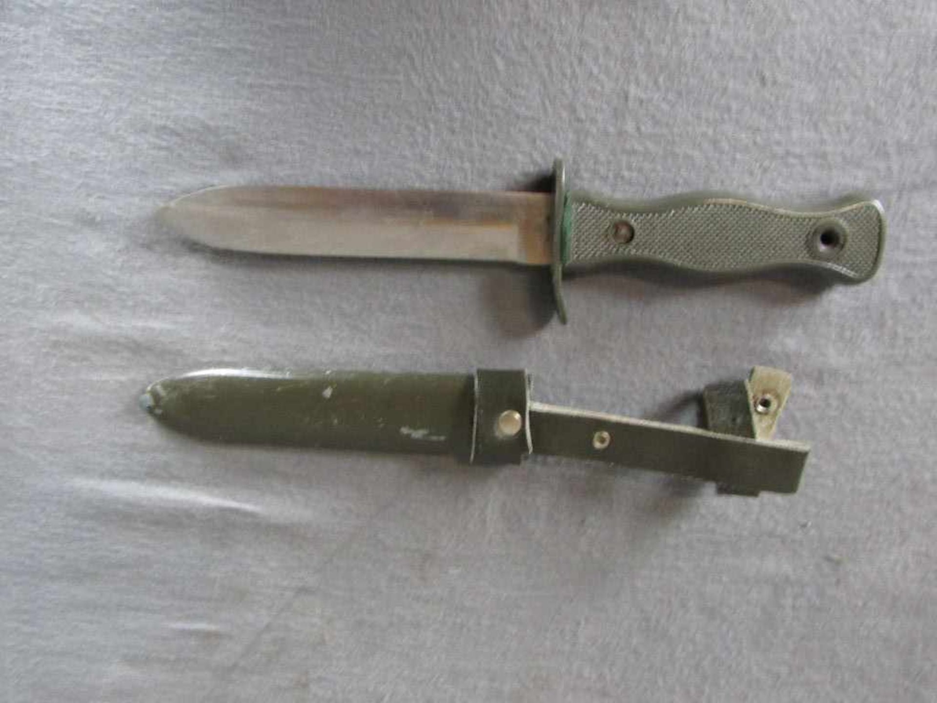 Messer Bundeswehr 70er Jahre guter Zustand 27 cm Länge - Bild 2 aus 2