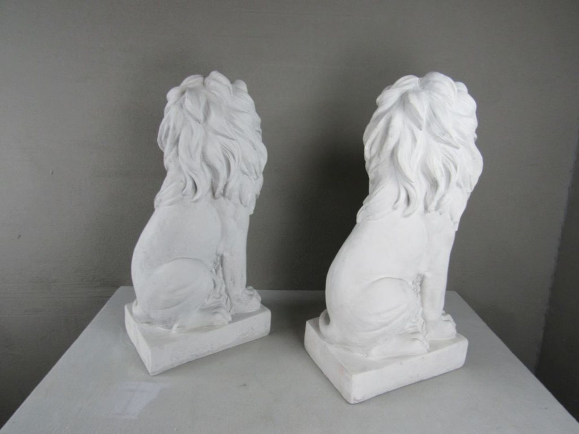 2 Skulpturen sitzende Löwen ca. 76 cm Höhe - Image 2 of 2
