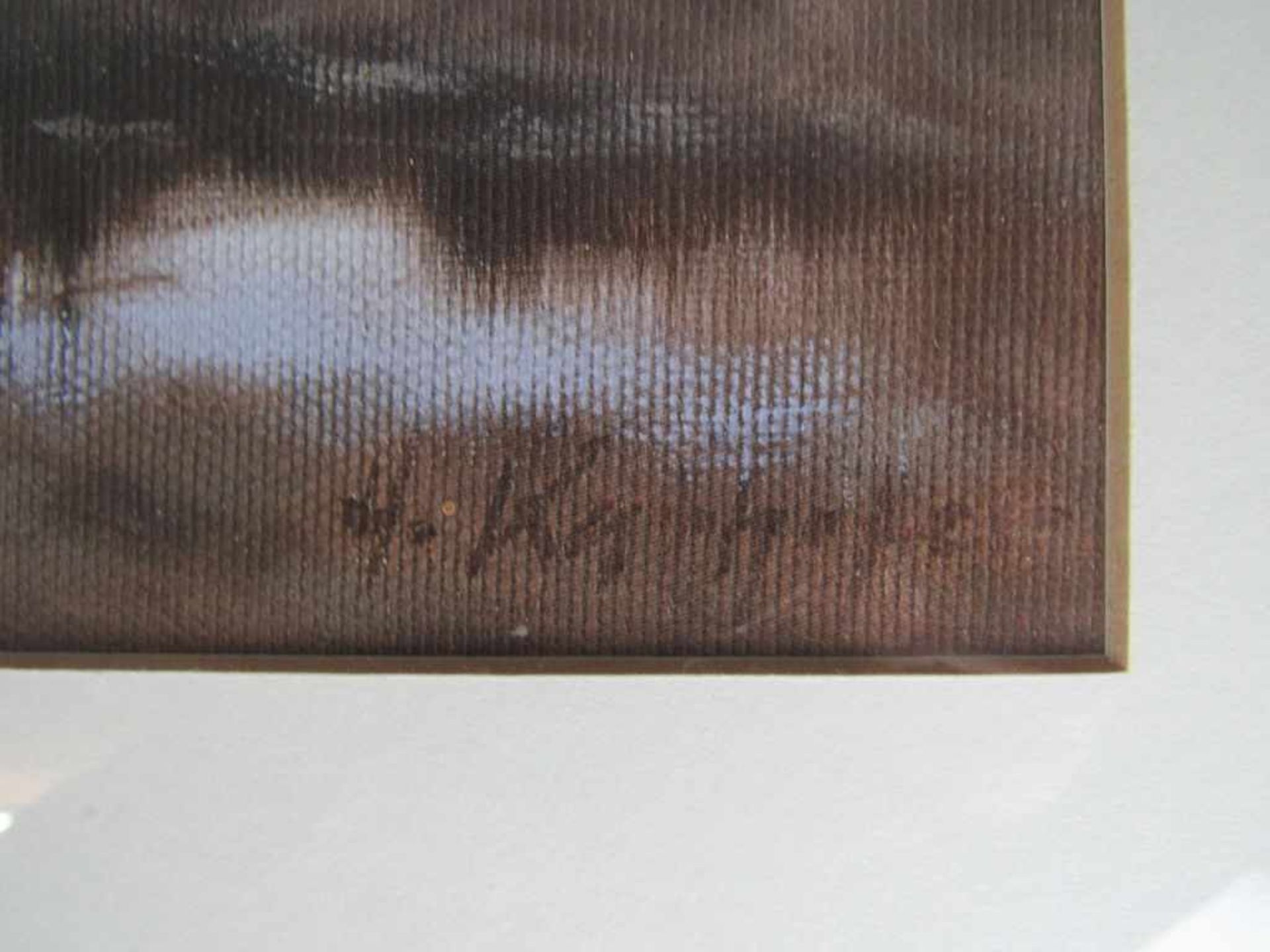Zwei Gemälde jagliche Szenen unleserlich signiert schöne Leisten ca.65x50cm - Image 4 of 5