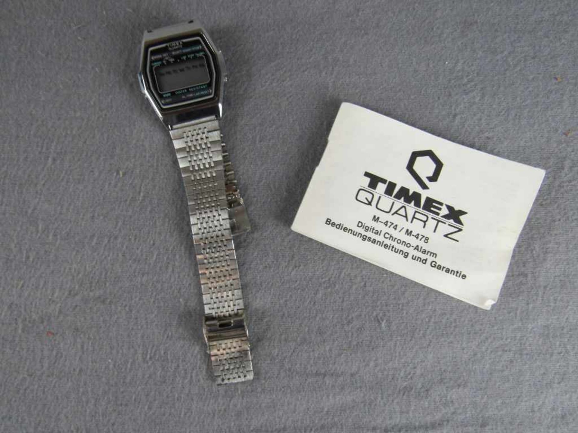 Vintage Armbanduhr 80er Jahre Timex ungetragen mit original Anleitung Quarz
