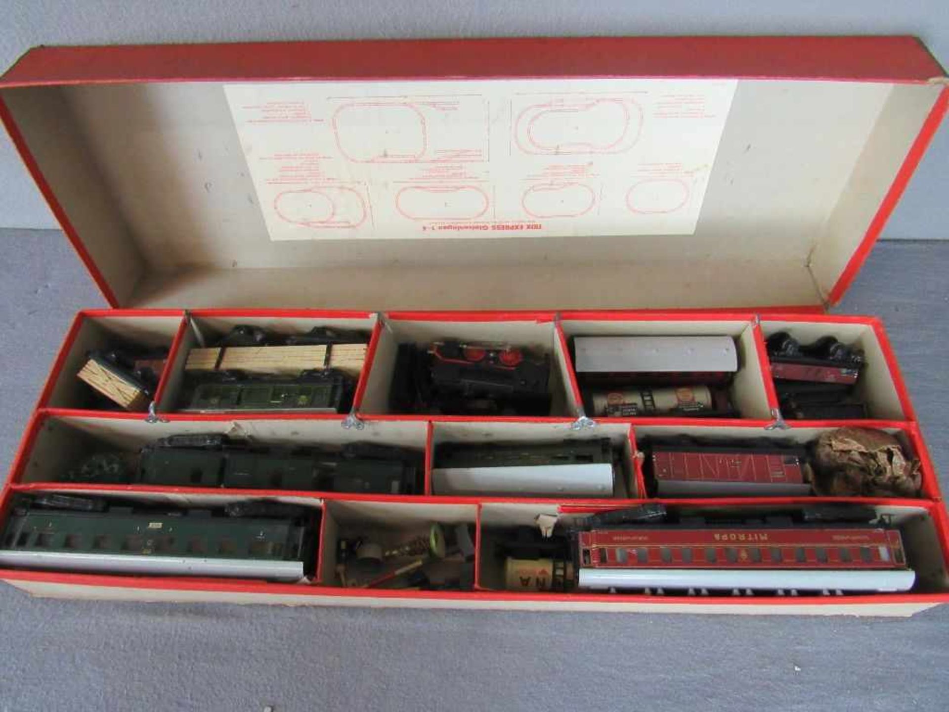 Eisenbahn Spur H0 Trix Express in original Kartonage mit Zubehör - Bild 2 aus 2