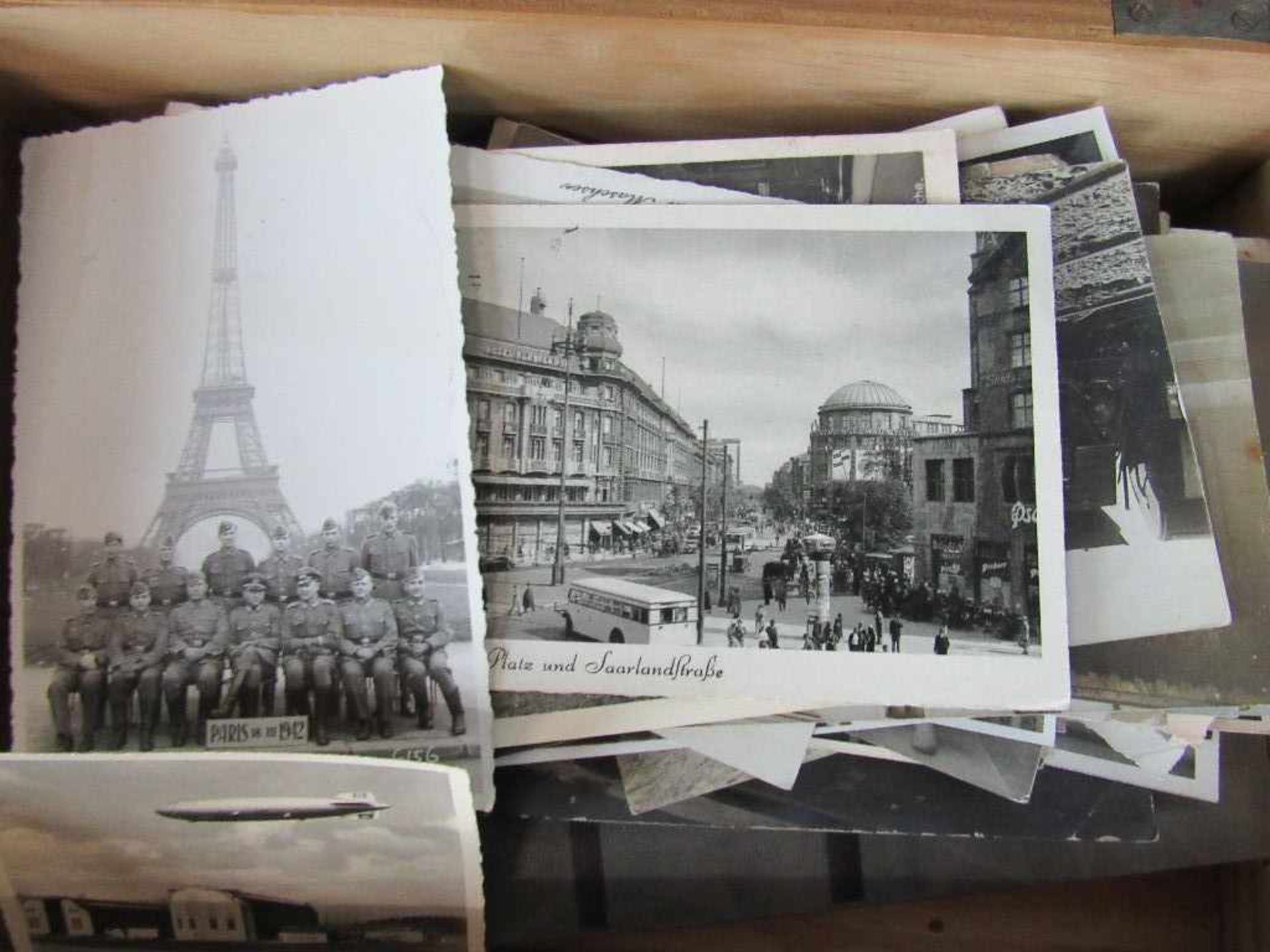 Prall gefüllte Schatulle militärische Fotografien 1. und 2. WK